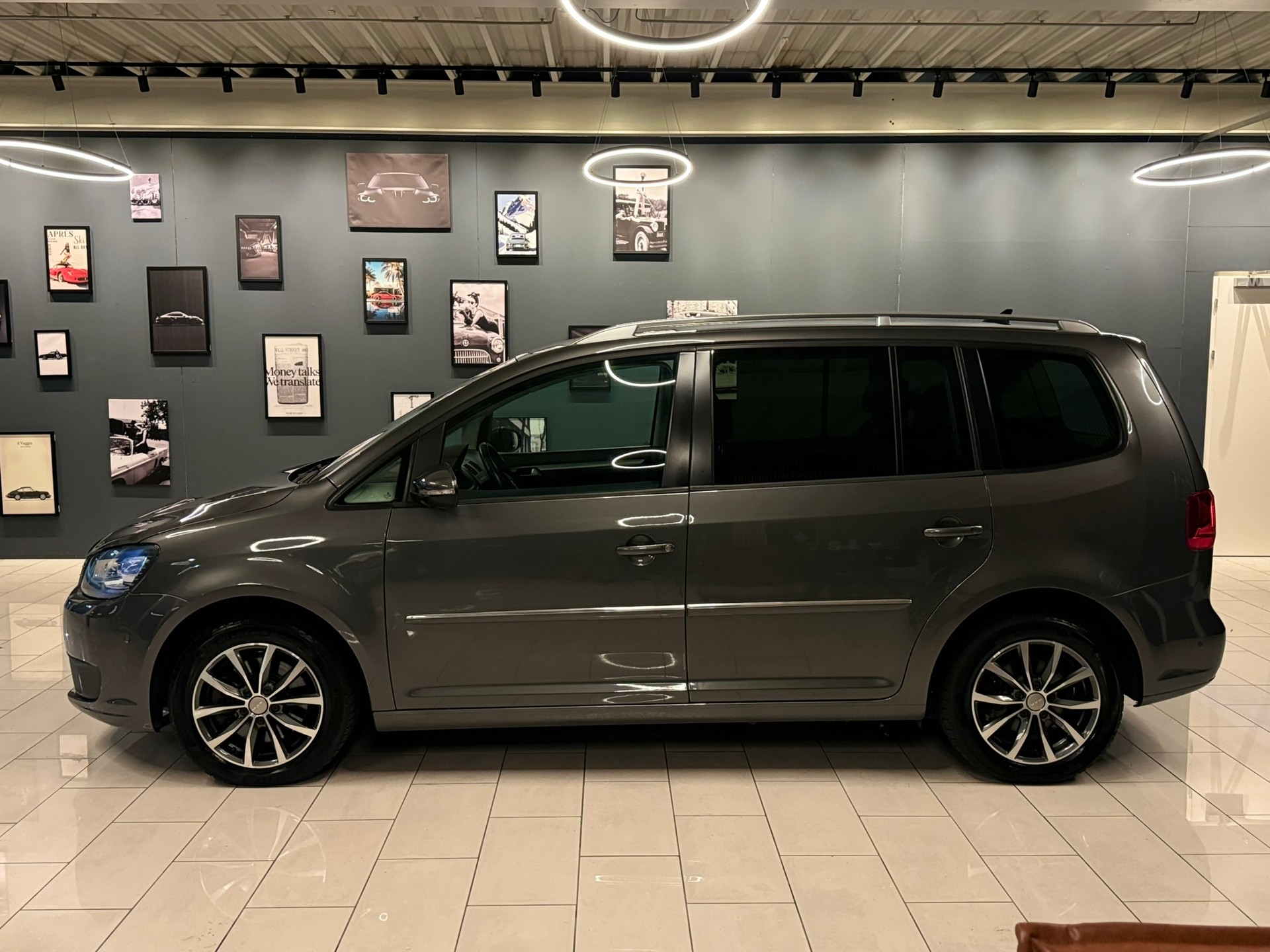 VW Touran 1.4 TSI Highline DSG-showroom-element-3