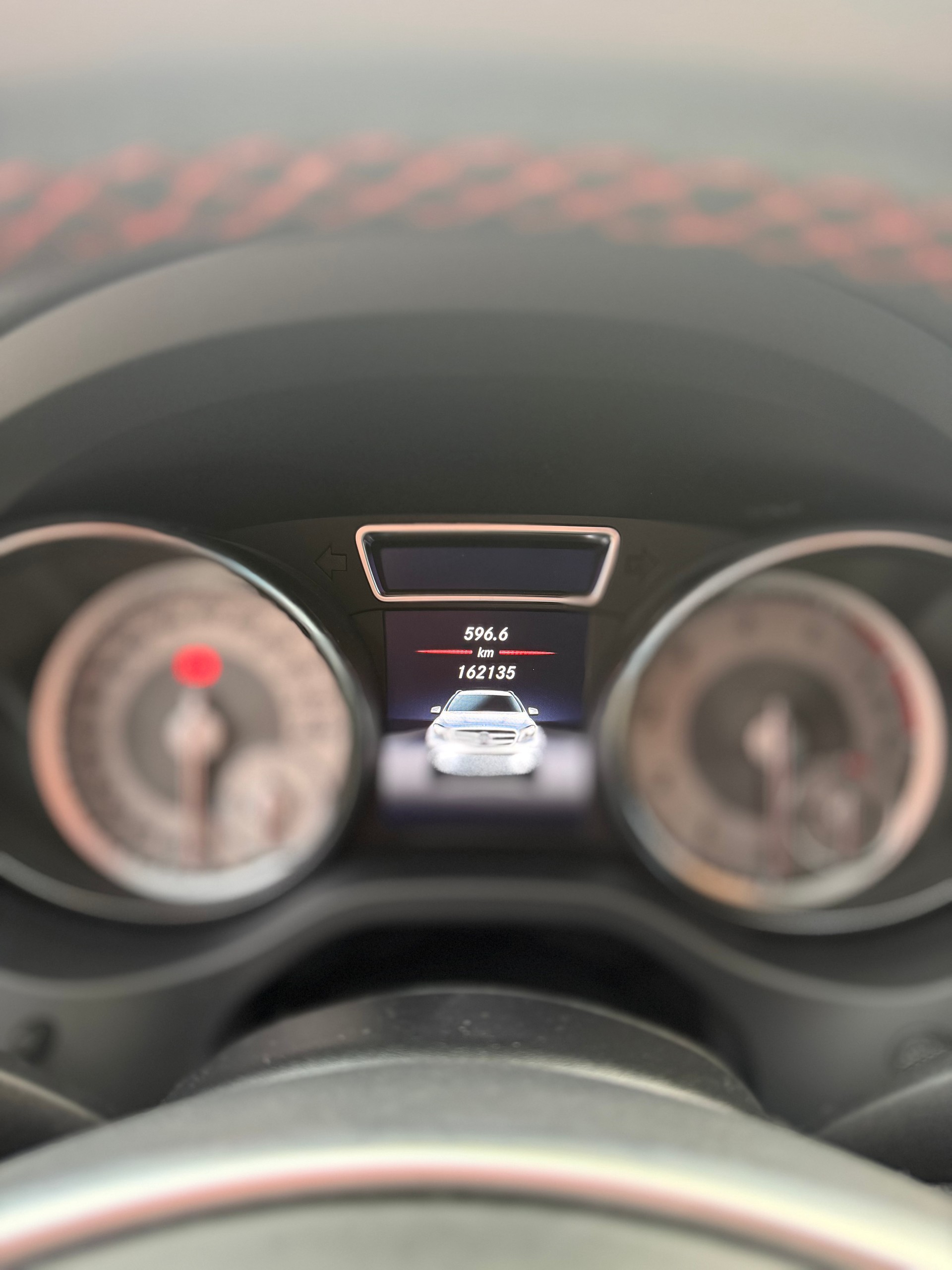 MERCEDES-BENZ GLA 250 AMG Line 4Matic 7G-DCT-image-8
