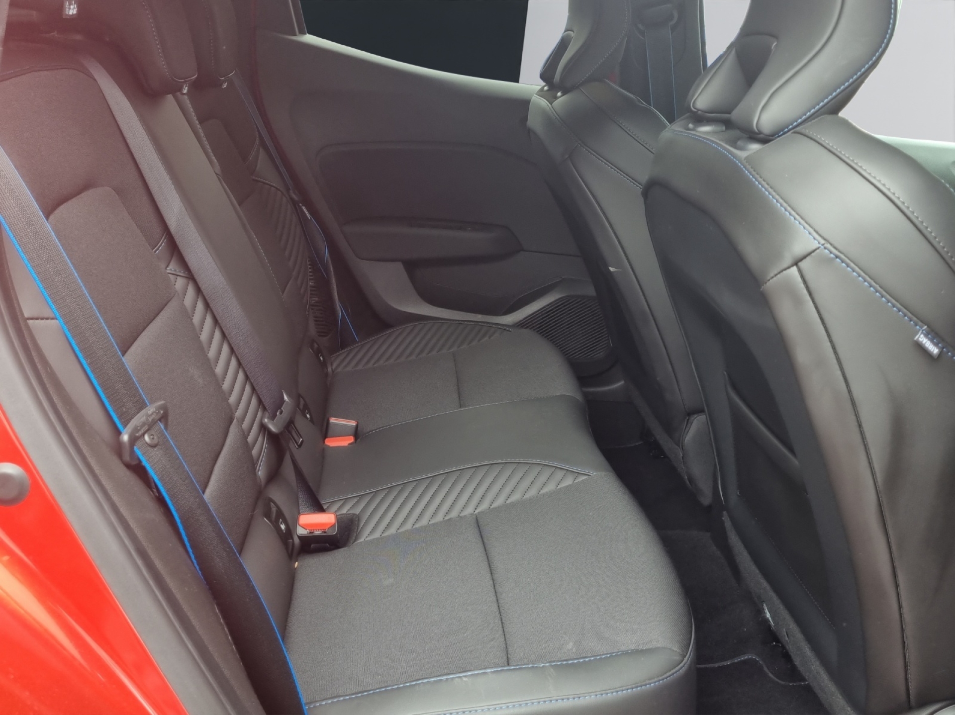 RENAULT Clio 1.6 E-Tech esprit Alpine-image-12