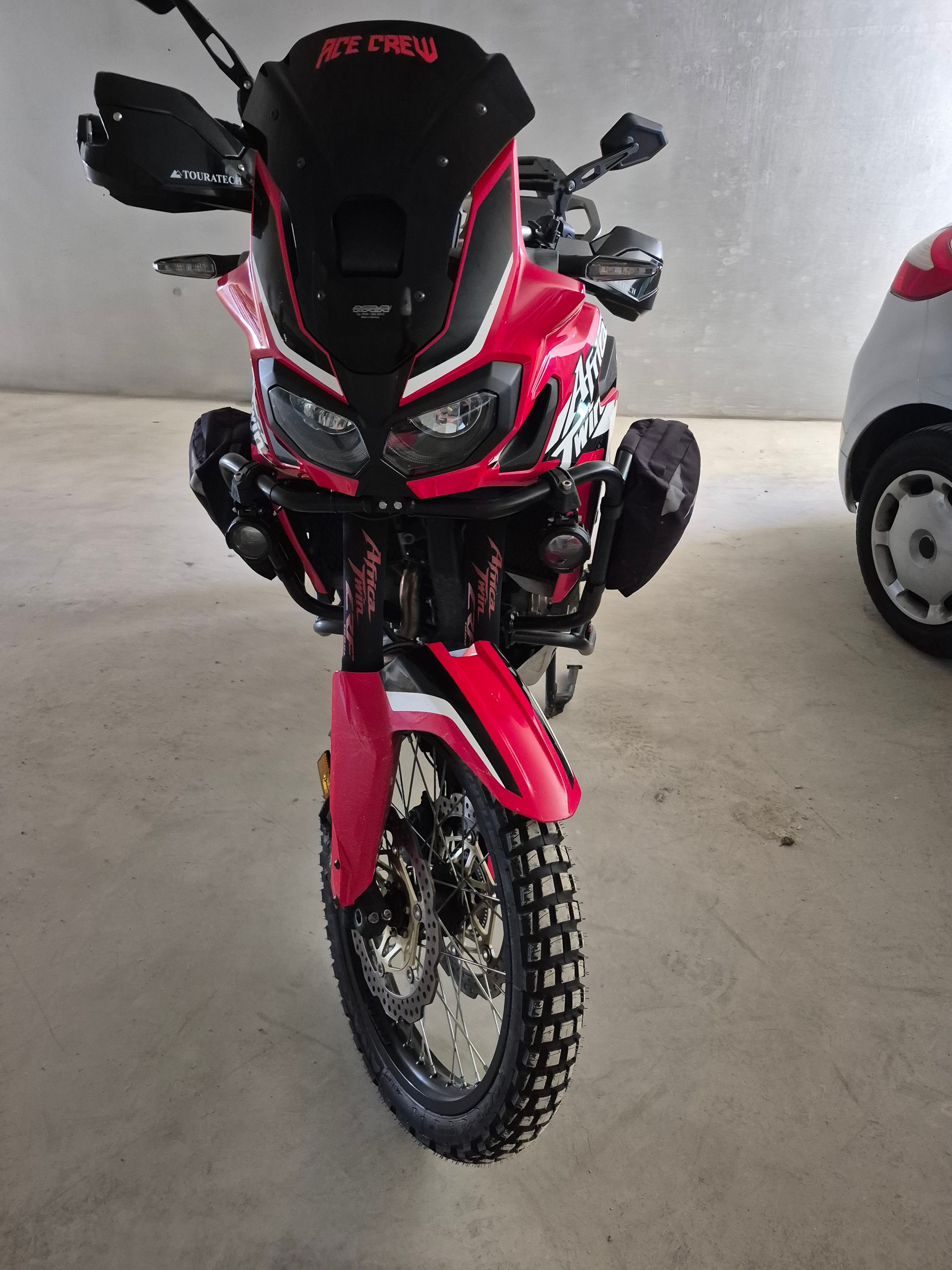 HONDA CRF 1000A Africa Twin-image-2