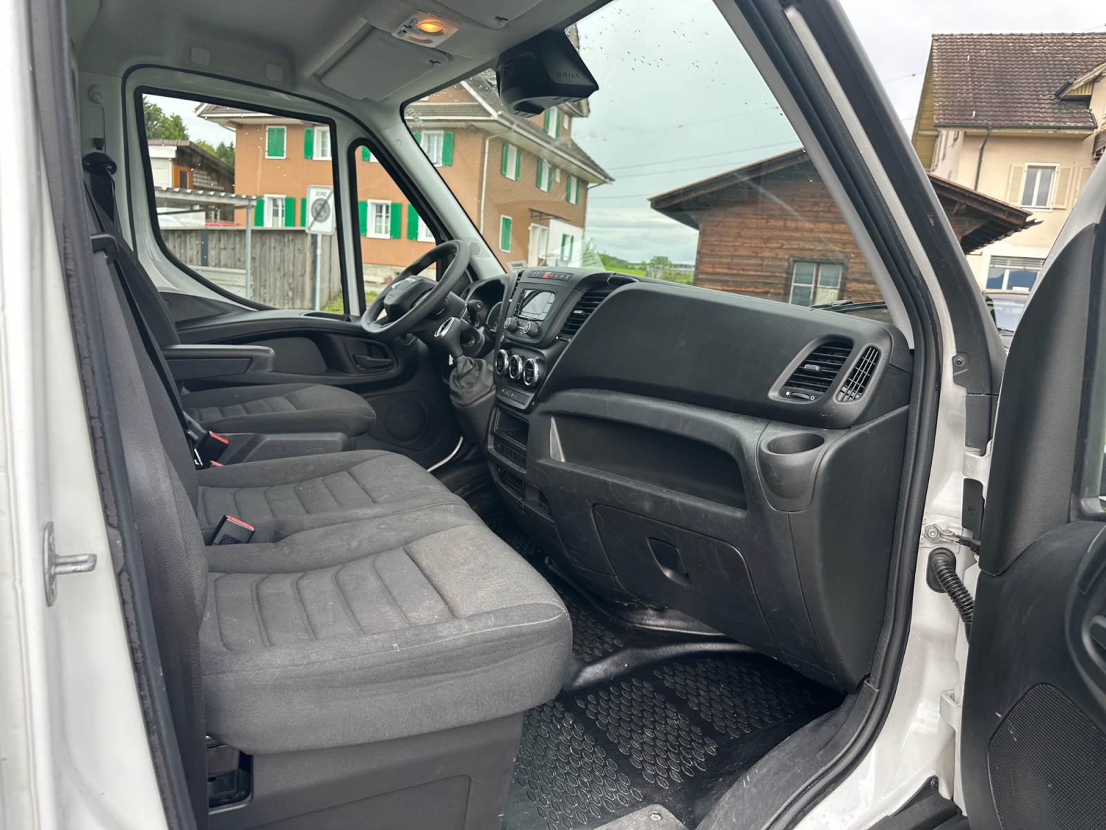 IVECO Koffer /Hebebühne 35 S 160PS Automatik-image-9