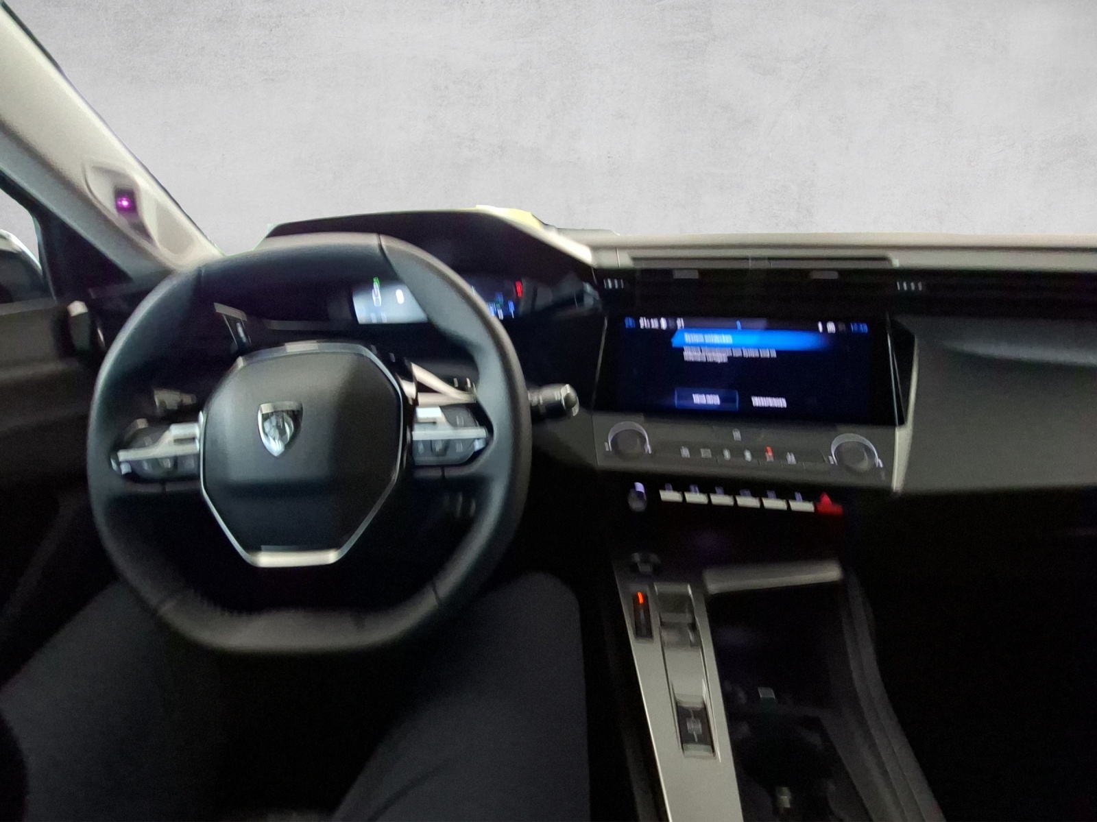 PEUGEOT 308 1.2 Hybrid Allure-image-9