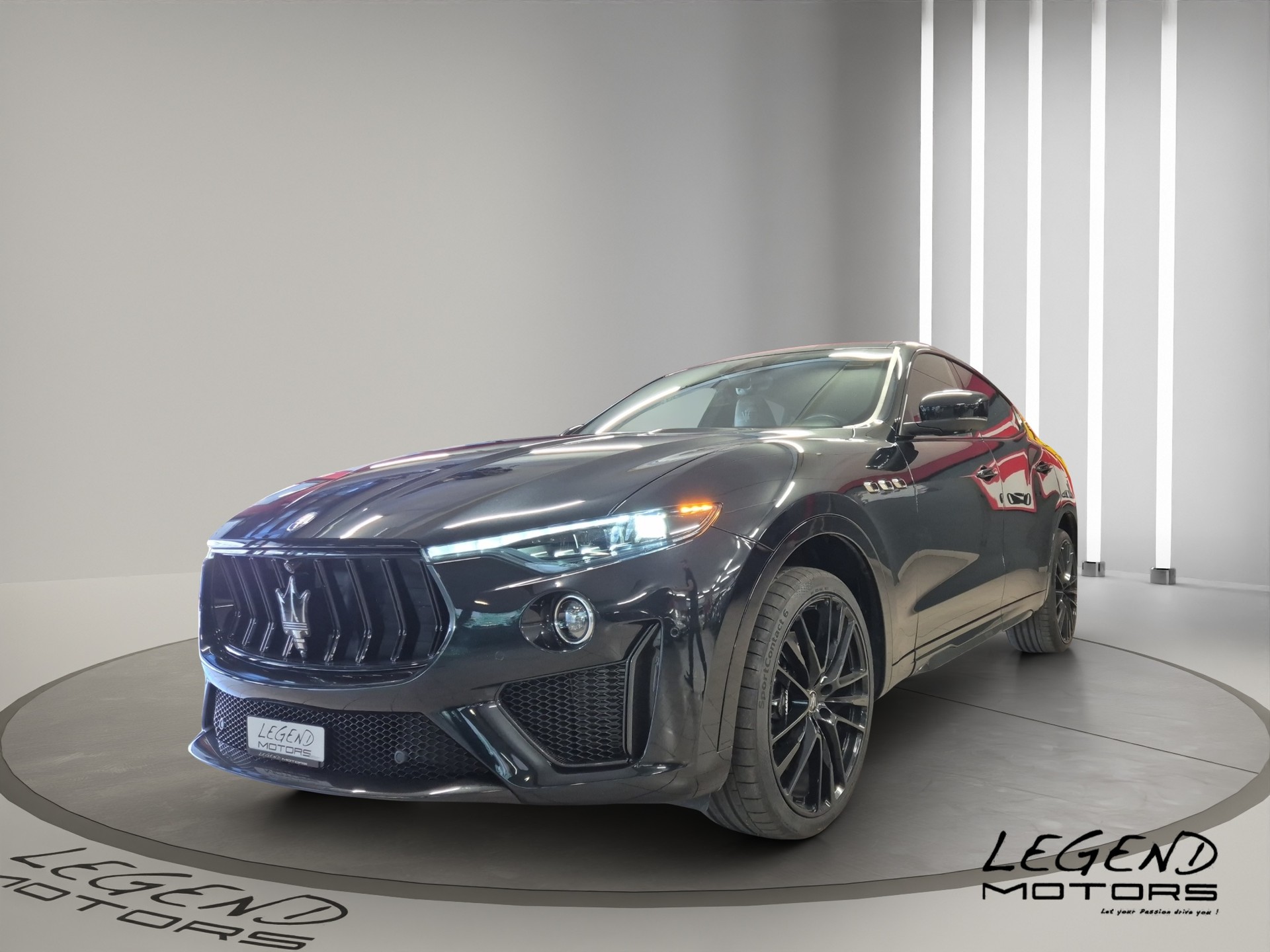 MASERATI Levante 3.8 V8 Trofeo Q4 Automatica LEASING à partir de CHF 795.-/mois-showroom-element-2