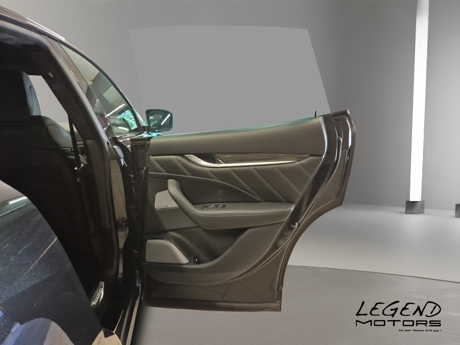 MASERATI Levante 3.8 V8 Trofeo Q4 Automatica LEASING à partir de CHF 795.-/mois-image-12