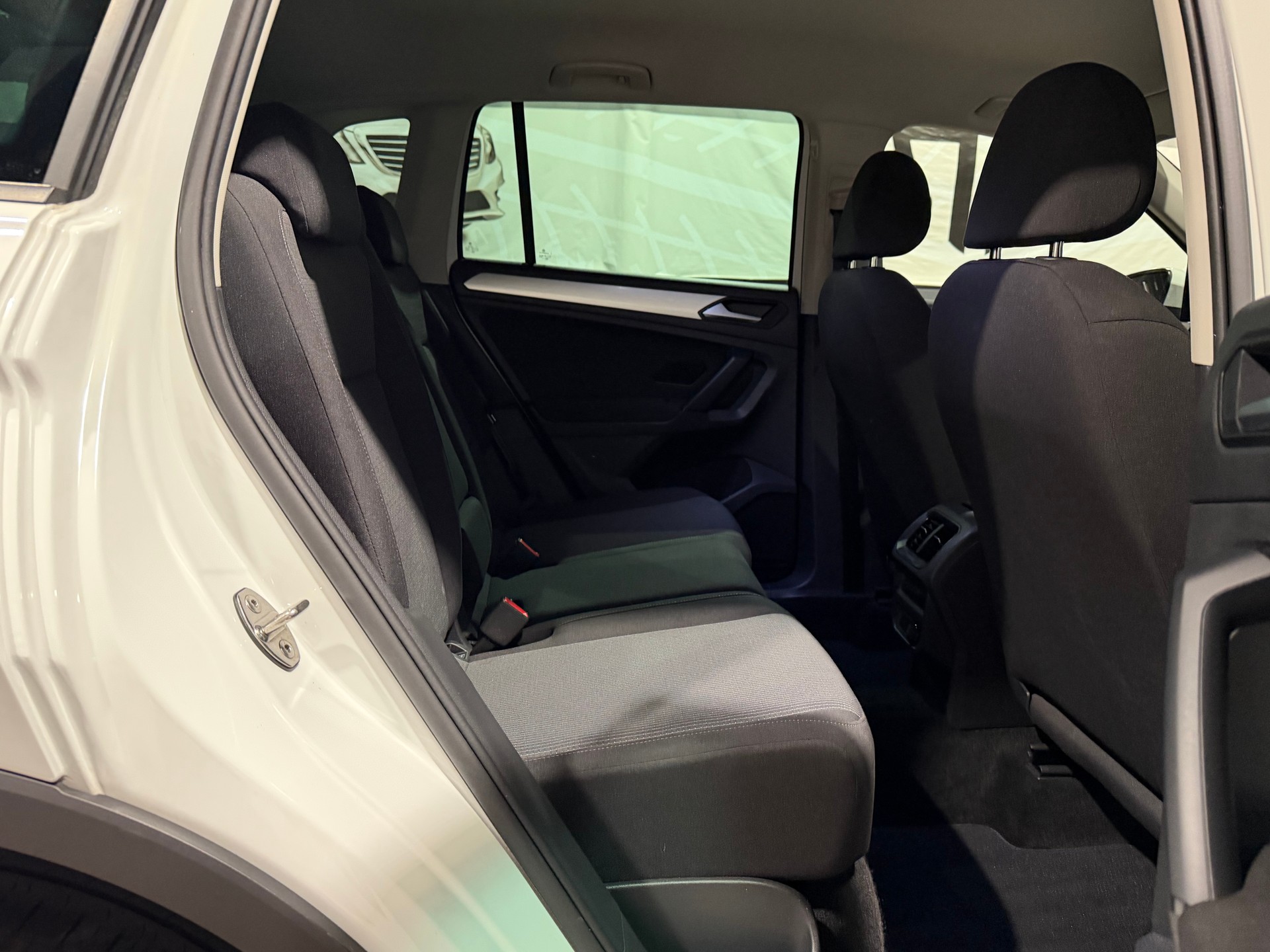 VW Tiguan 1.5TSI Evo Starter-image-13