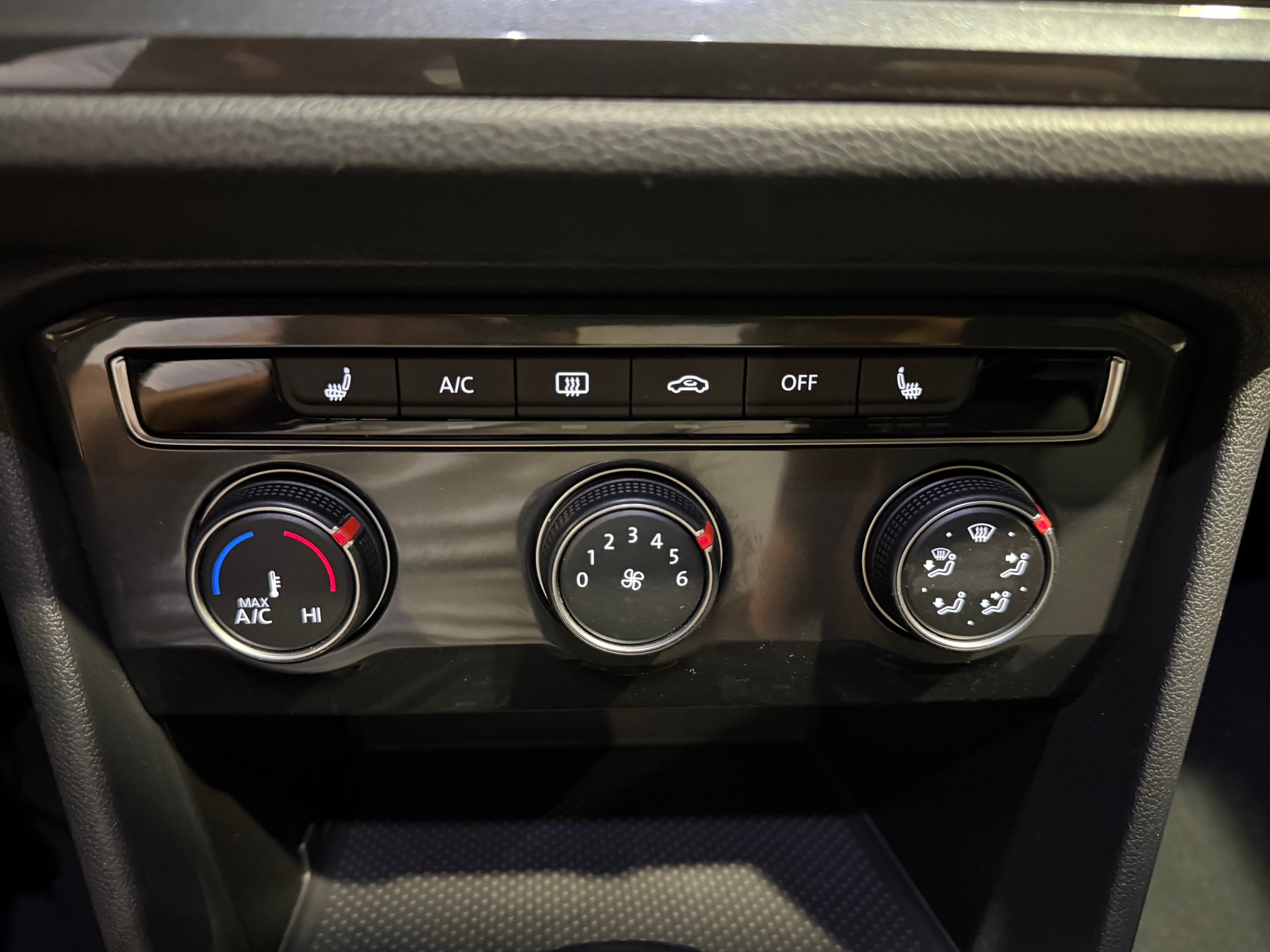 VW Tiguan 1.5TSI Evo Starter-image-16