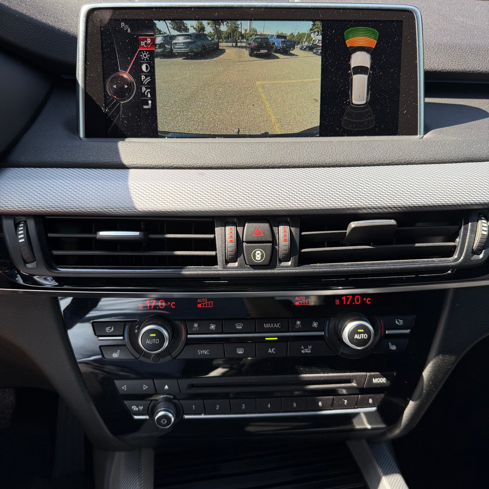 BMW X5 xDrive 30d Steptronic M Sport *LEDER - PANORAMA-DACH - ANHÄNGERKUPPLUNG*-image-15