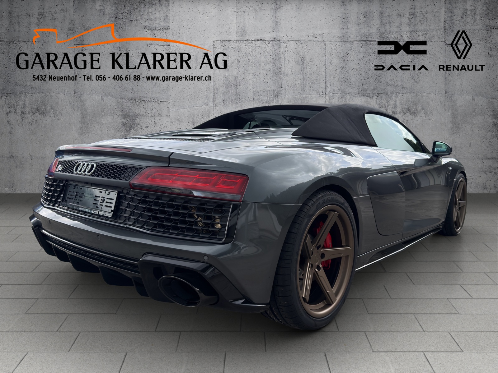 AUDI R8 Spyder RWD S-Tronic-showroom-element-2
