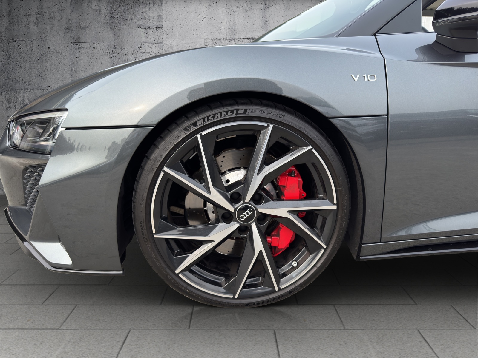 AUDI R8 Spyder RWD S-Tronic-image-26