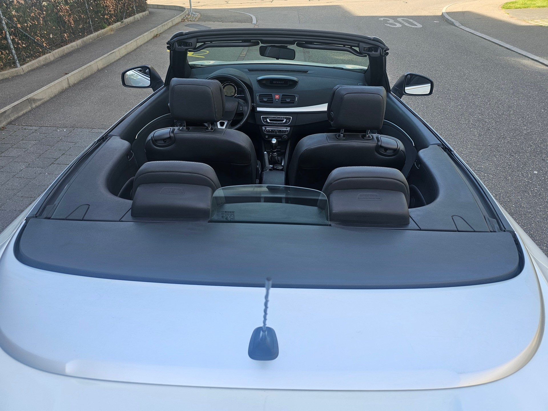 RENAULT Mégane CC 1.4 16V Turbo Dynamique-image-13