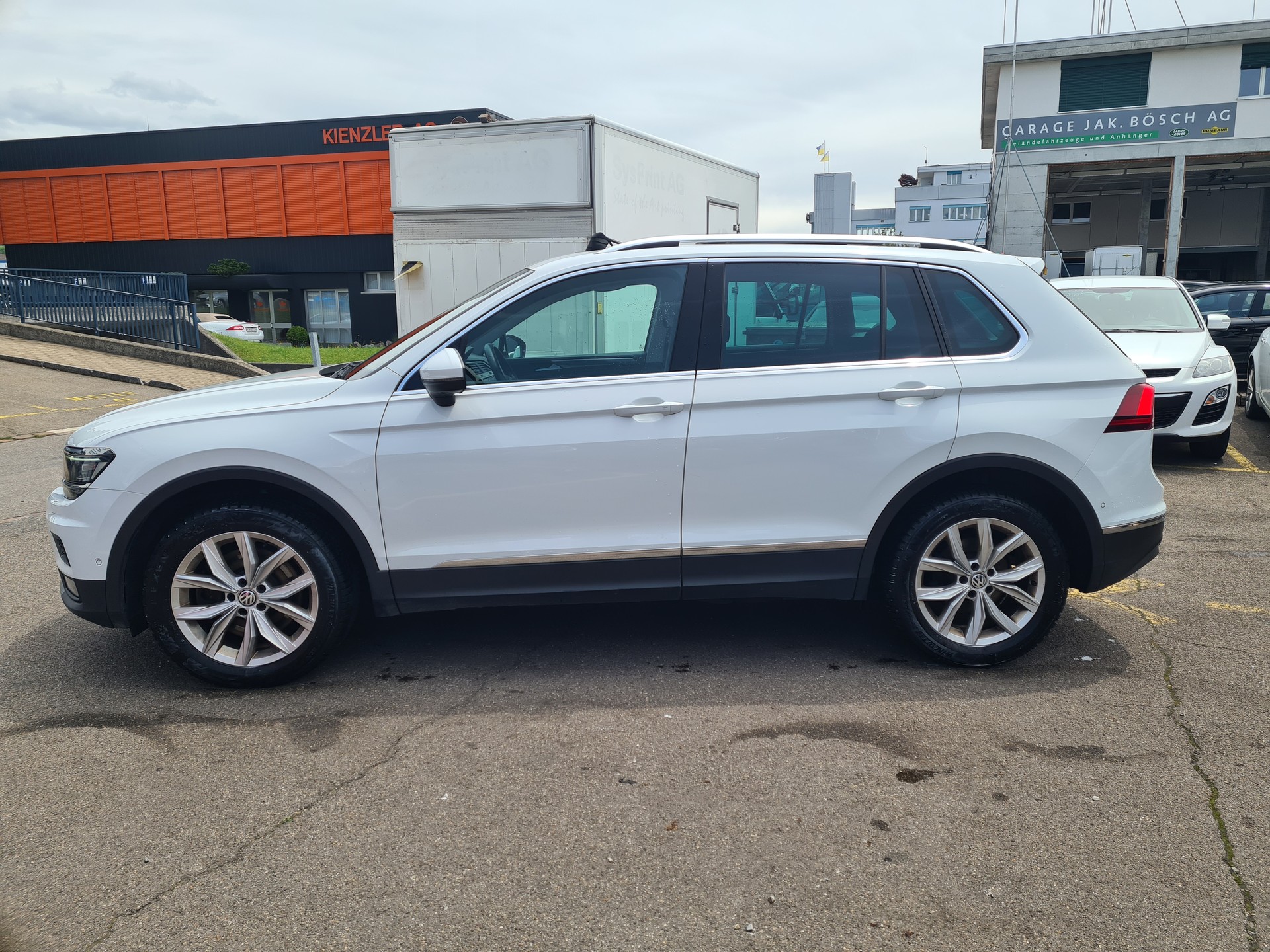 VW Tiguan 2.0 TDI SCR Comfortline 4Motion DSG-showroom-element-3