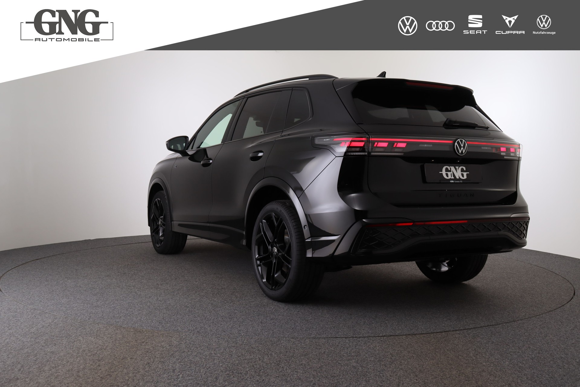 VW Tiguan 2.0 TSI DSG R-Line 4Motion-image-4
