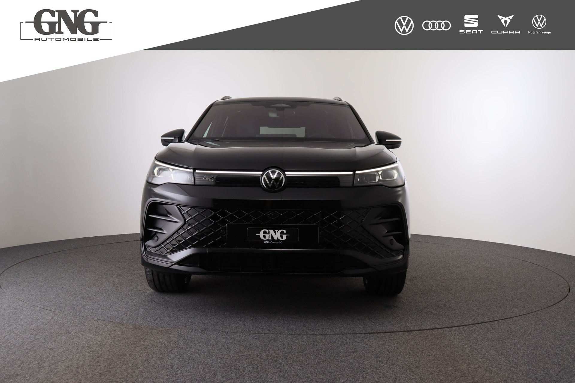 VW Tiguan 2.0 TSI DSG R-Line 4Motion-image-11