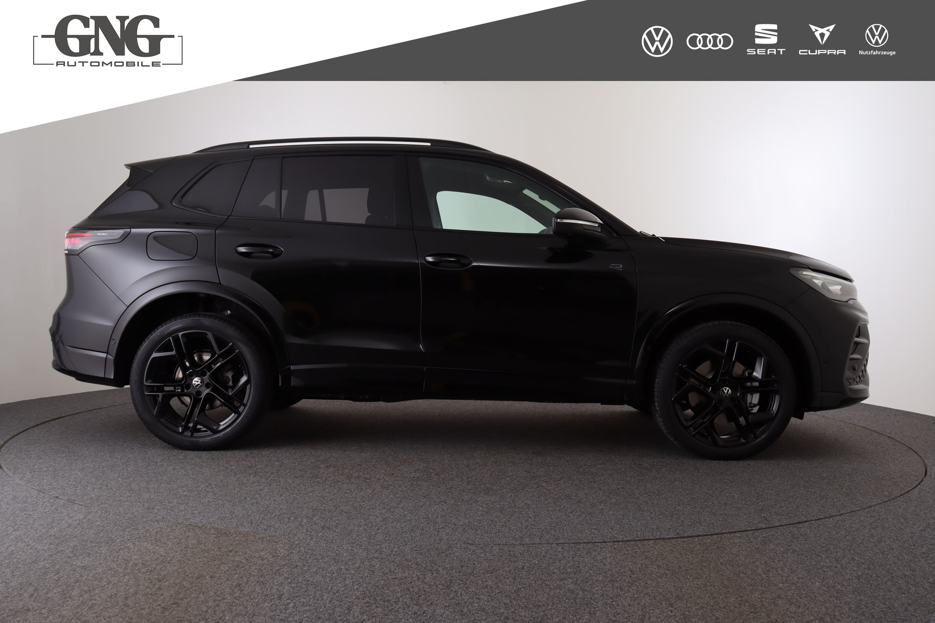 VW Tiguan 2.0 TSI DSG R-Line 4Motion-image-8
