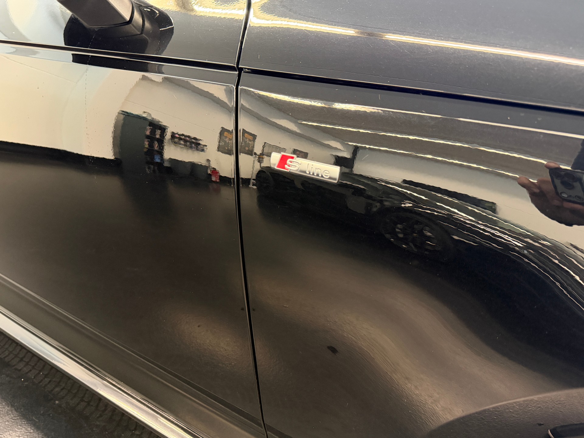 AUDI A4 Avant 2.0 TDI Sport quattro S-tronic-image-8