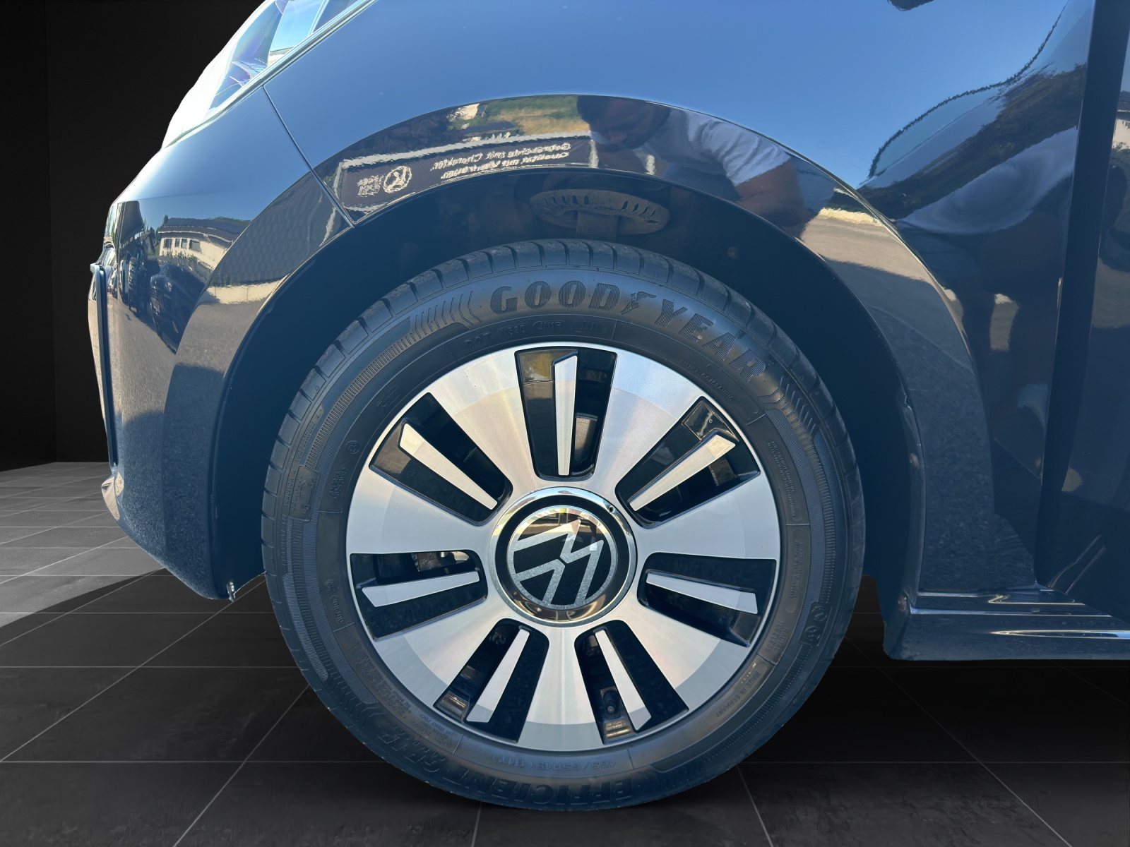 VW e-Up-image-12