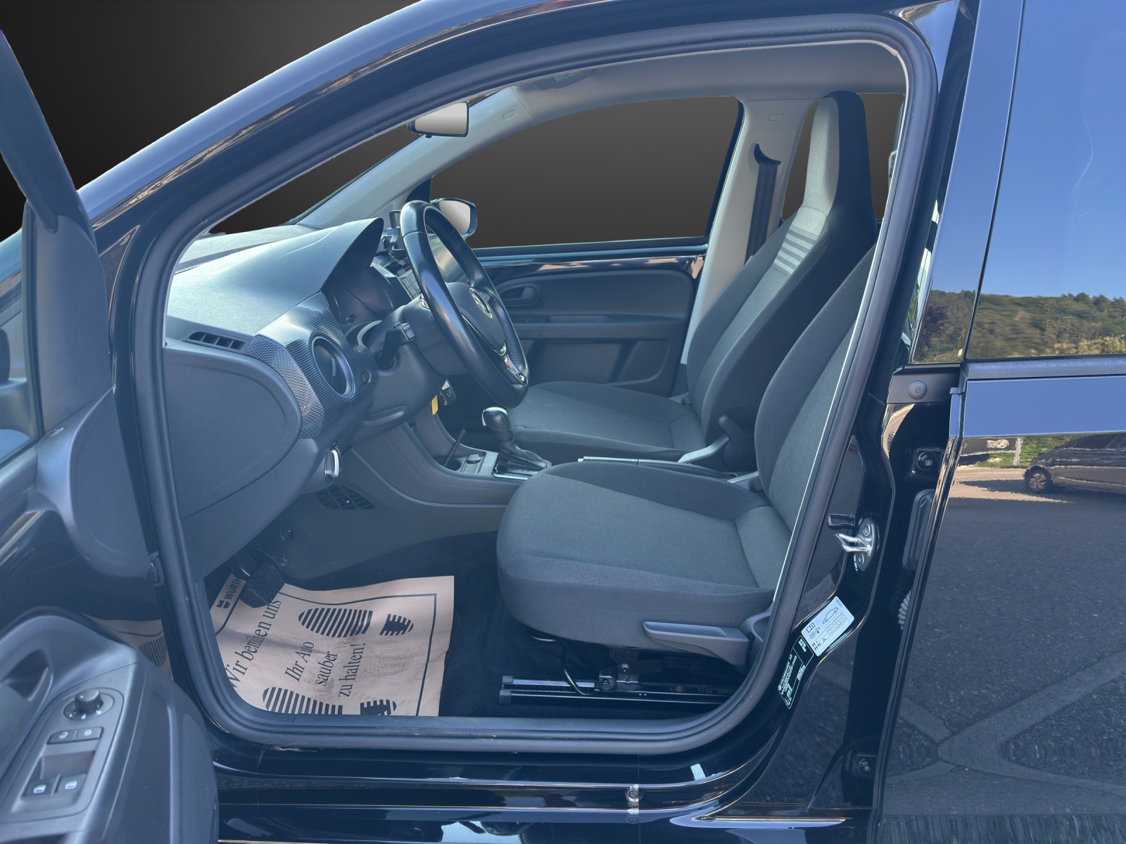 VW e-Up-image-7