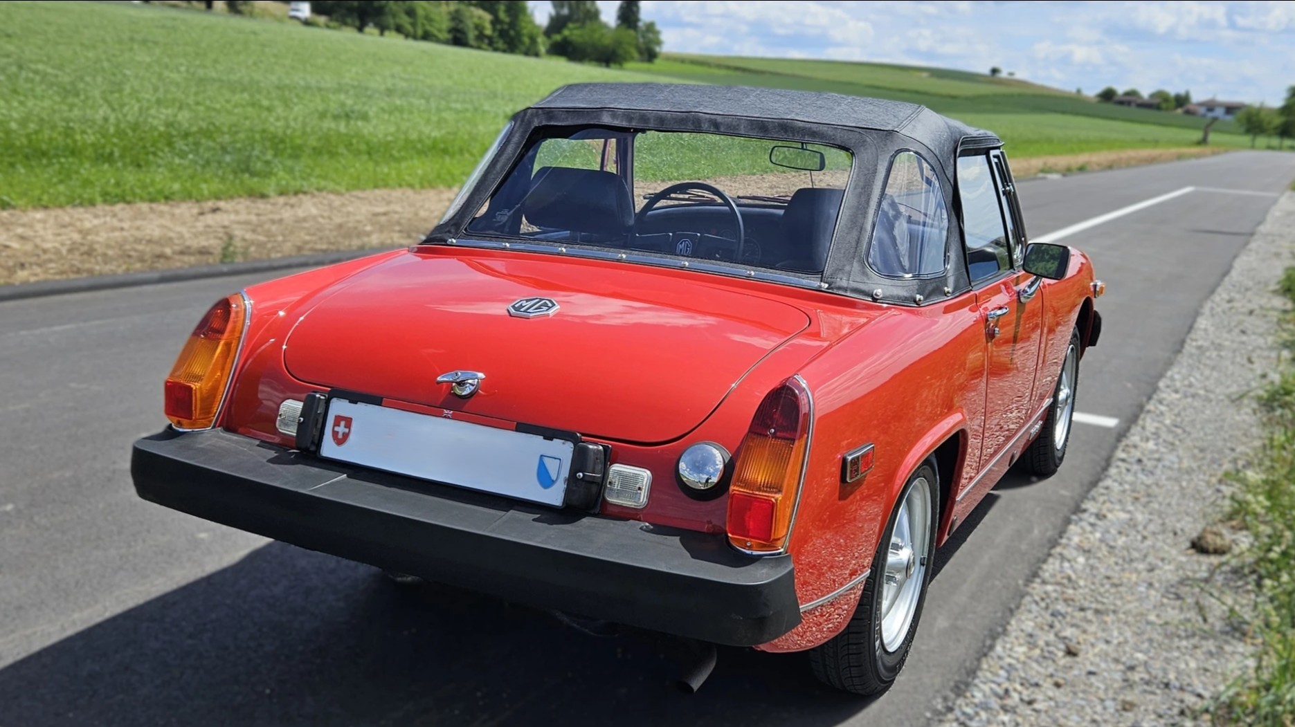 MG 1500-image-3