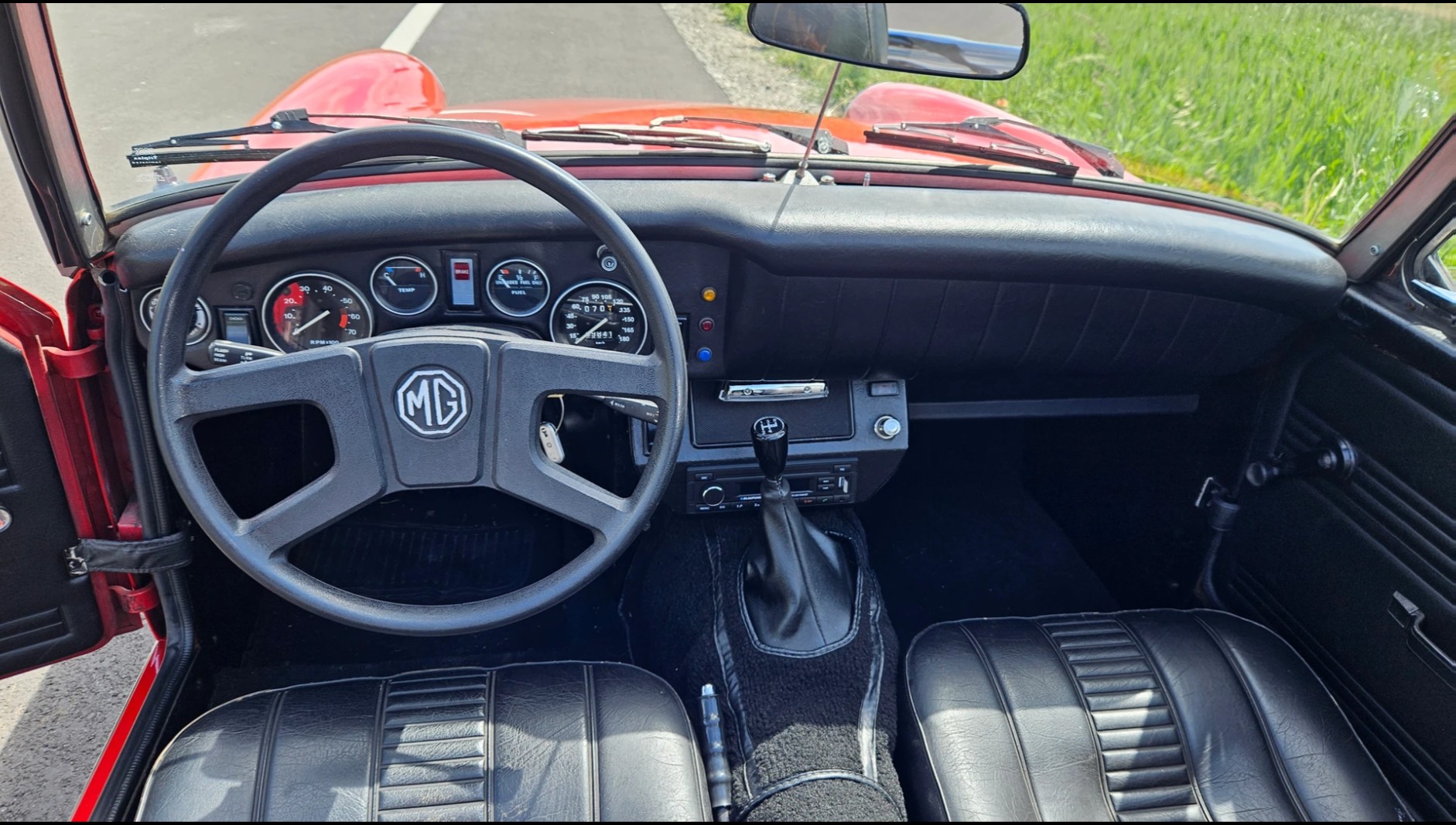 MG 1500-image-5