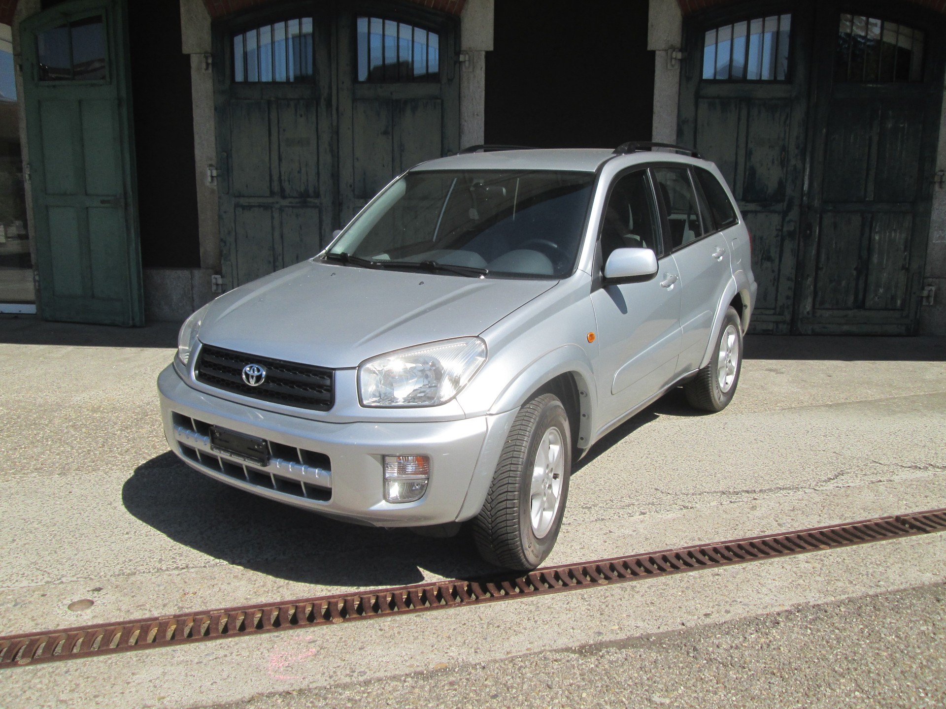 TOYOTA 2.0i-16V Linea Sol
