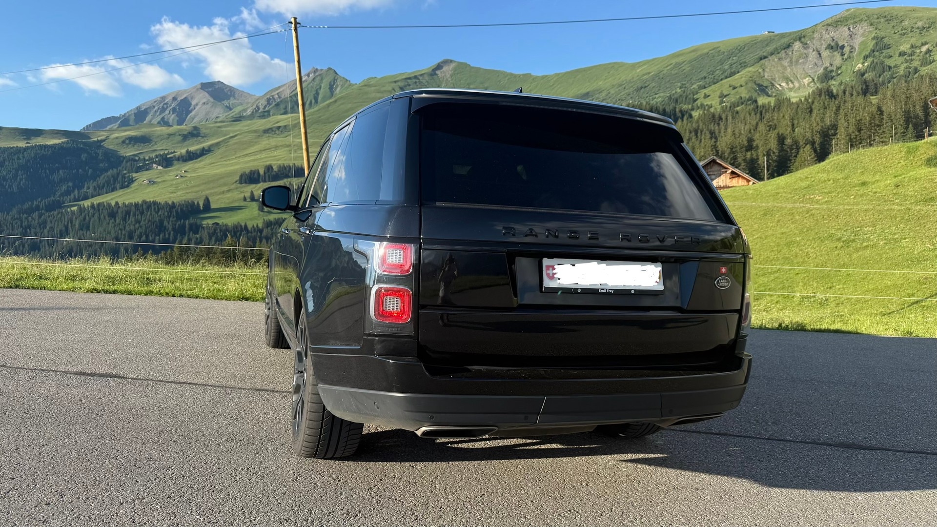 LAND ROVER 3.0 SDV6 – Garantie bis 07/2027 - 1. Hand – CH – Top Zustand-image-1