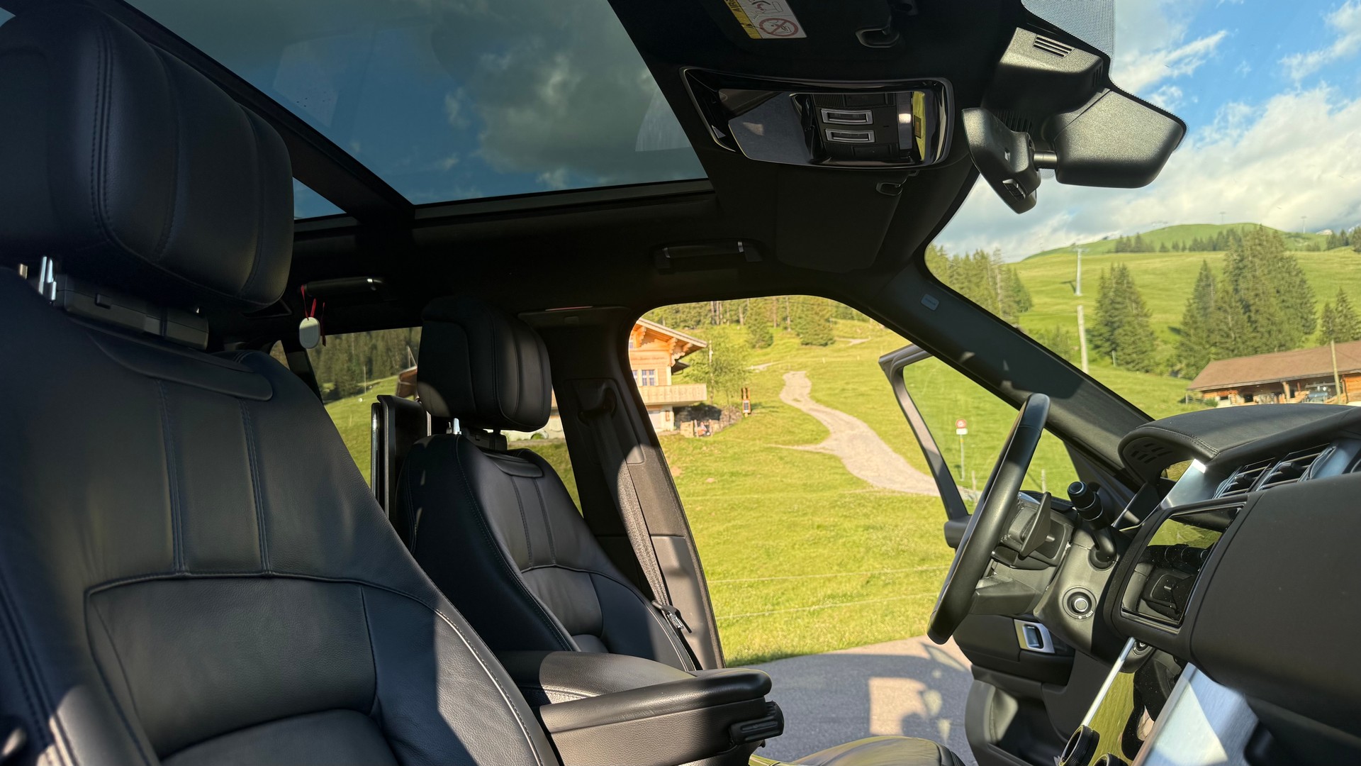 LAND ROVER 3.0 SDV6 – Garantie bis 07/2027 - 1. Hand – CH – Top Zustand-image-10