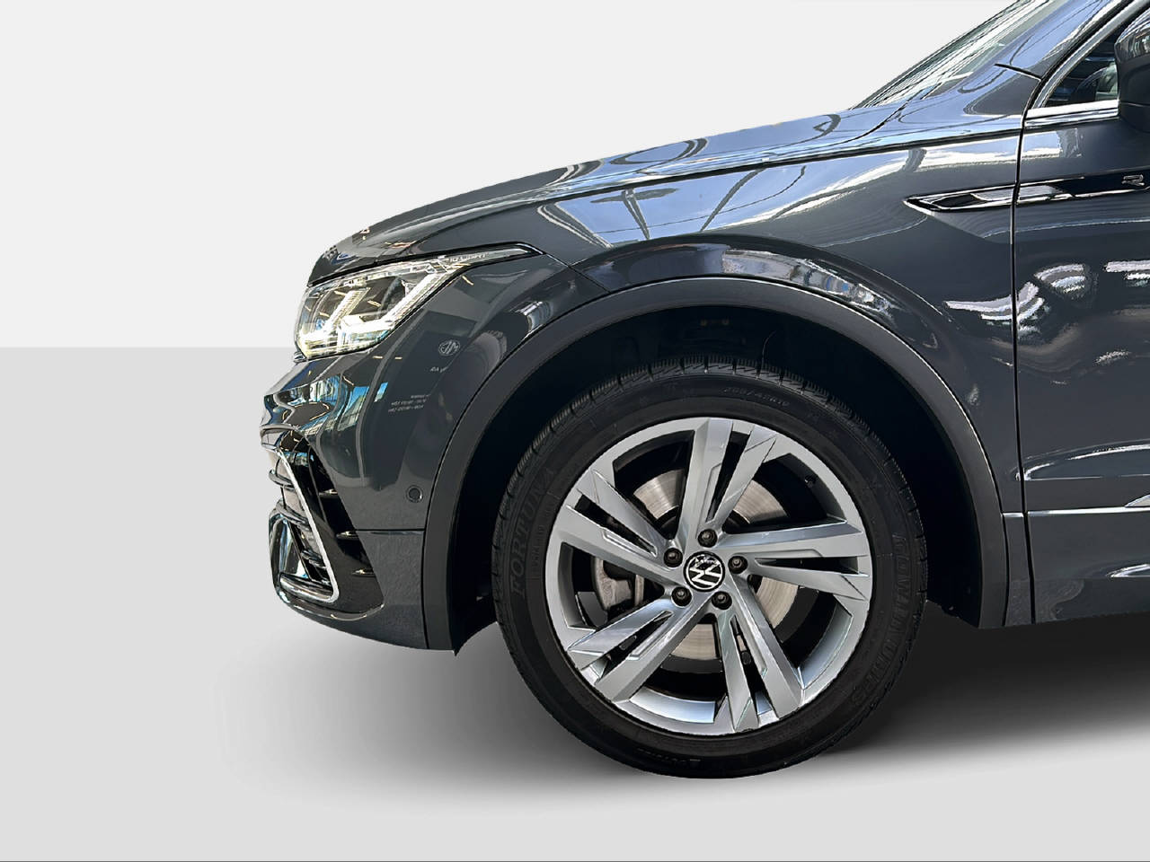 VW Tiguan 2.0 TSI R-Line DSG-image-12