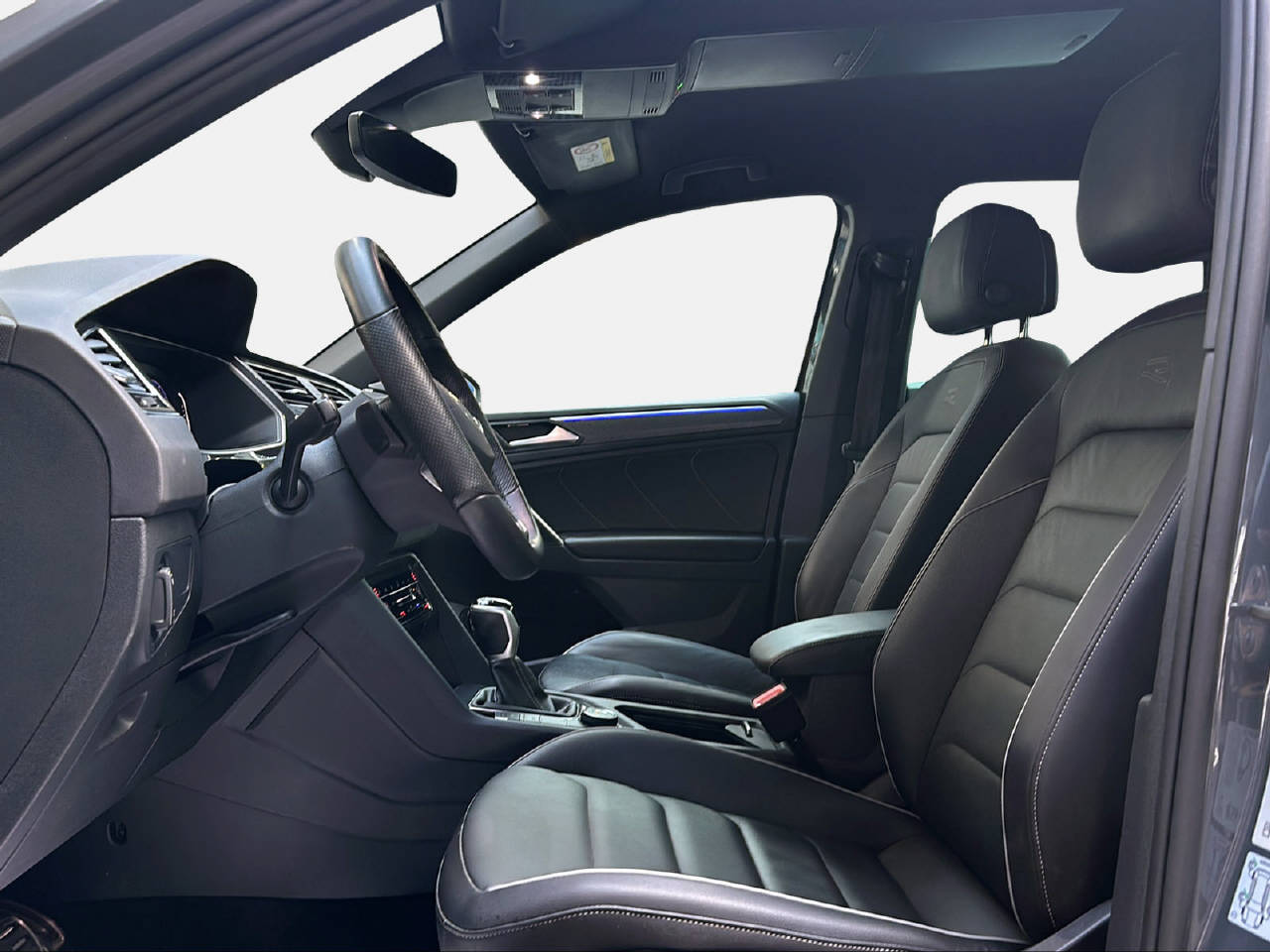 VW Tiguan 2.0 TSI R-Line DSG-image-7