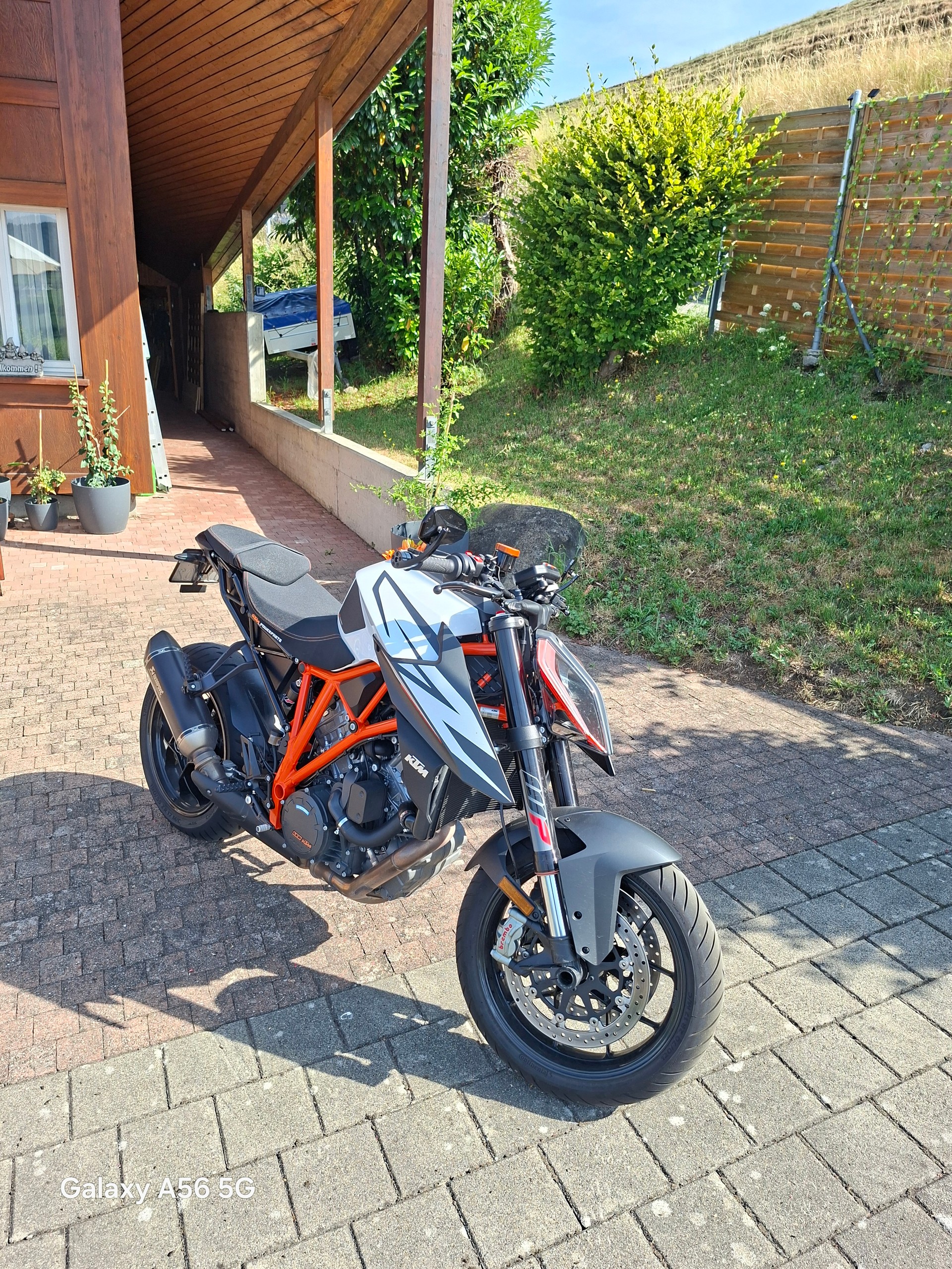 KTM Super Duke R-image-2