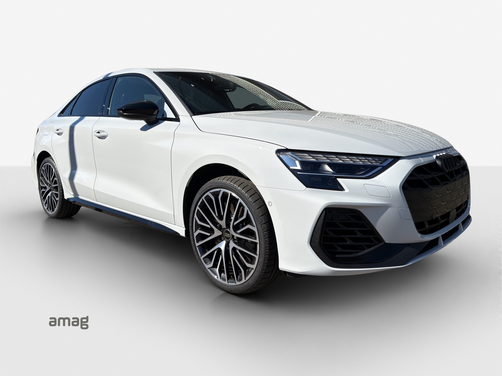 AUDI S3 Limousine TFSI quattro S-tronic-image-5