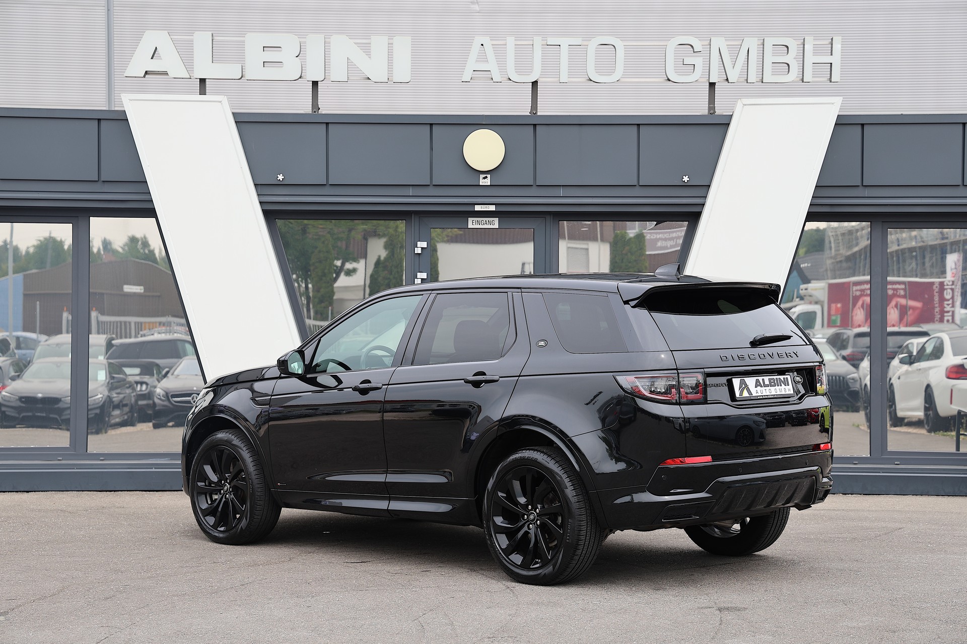 LAND ROVER Discovery Sport 2.0 Si4 R-Dynamic SE-image-4