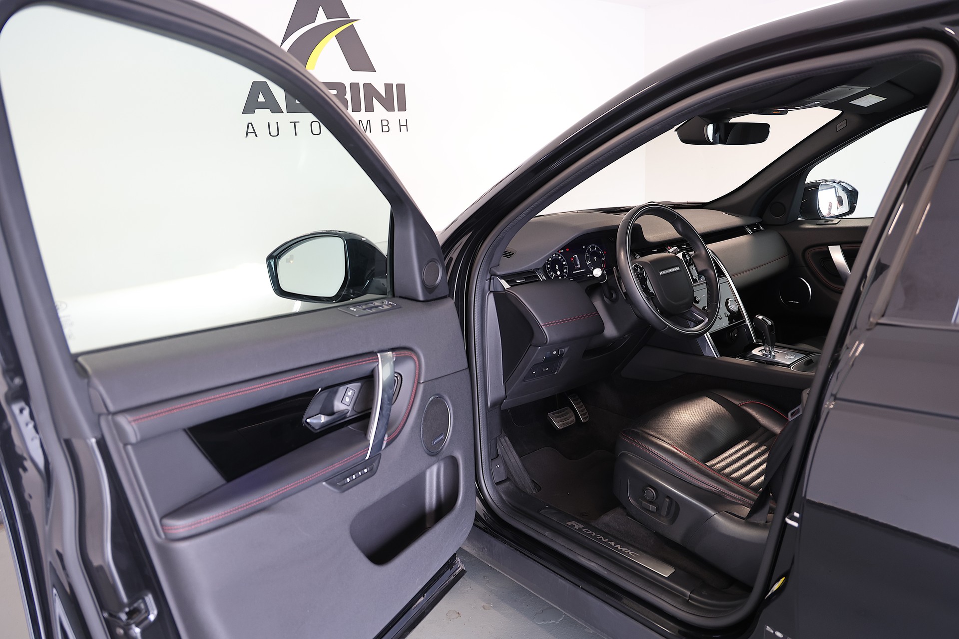 LAND ROVER Discovery Sport 2.0 Si4 R-Dynamic SE-image-5