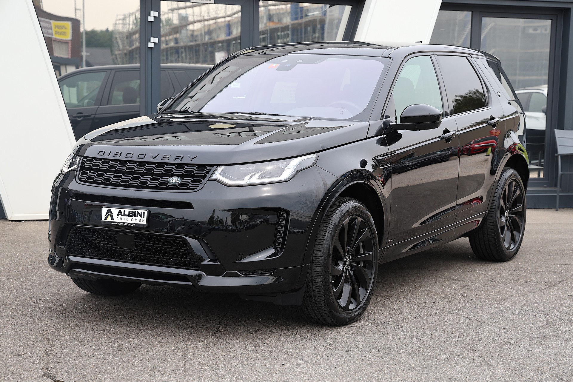 LAND ROVER Discovery Sport 2.0 Si4 R-Dynamic SE-showroom-element-1