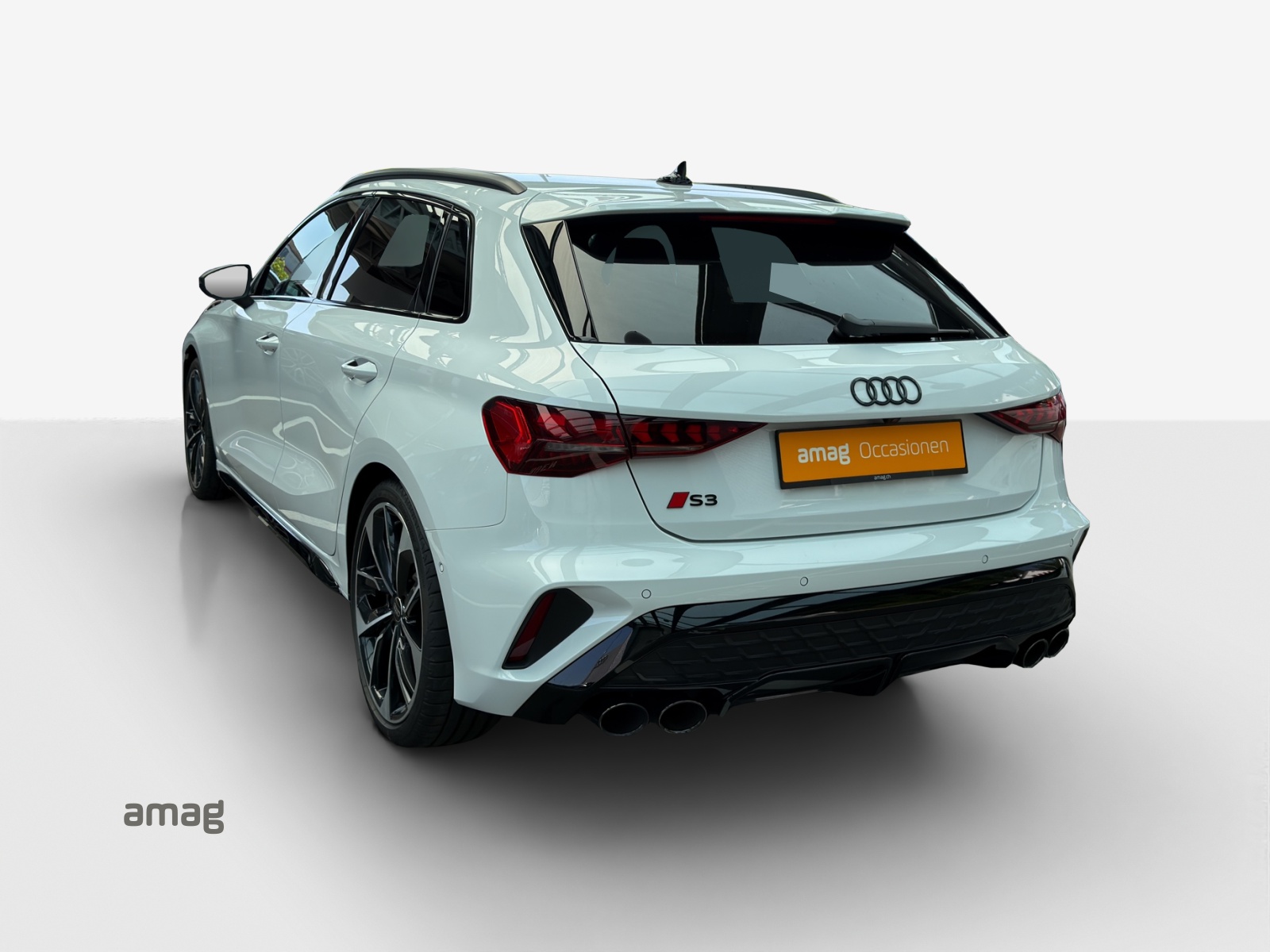 AUDI S3 Sportback TFSI quattro S-tronic-showroom-element-2
