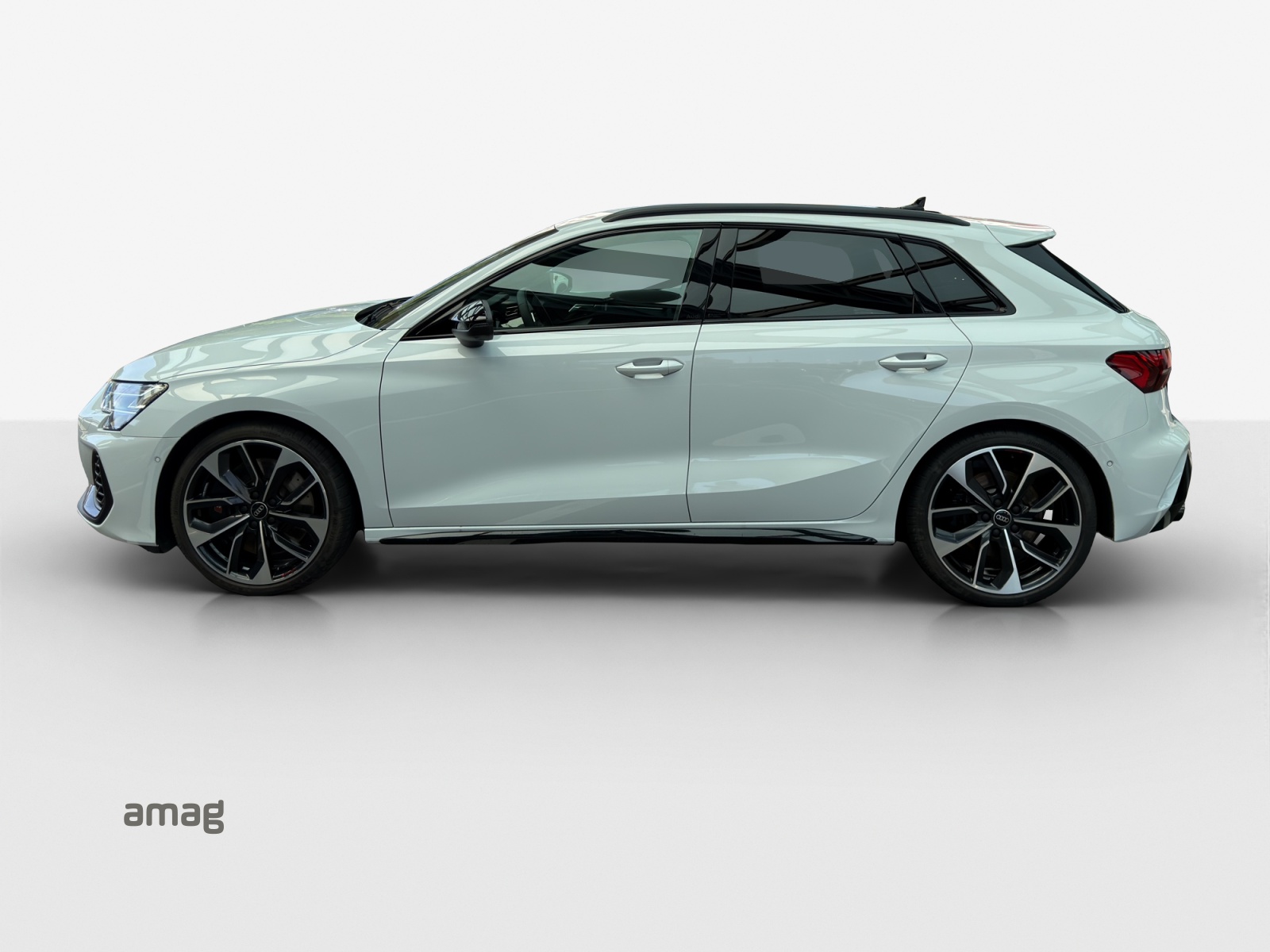 AUDI S3 Sportback TFSI quattro S-tronic-showroom-element-1
