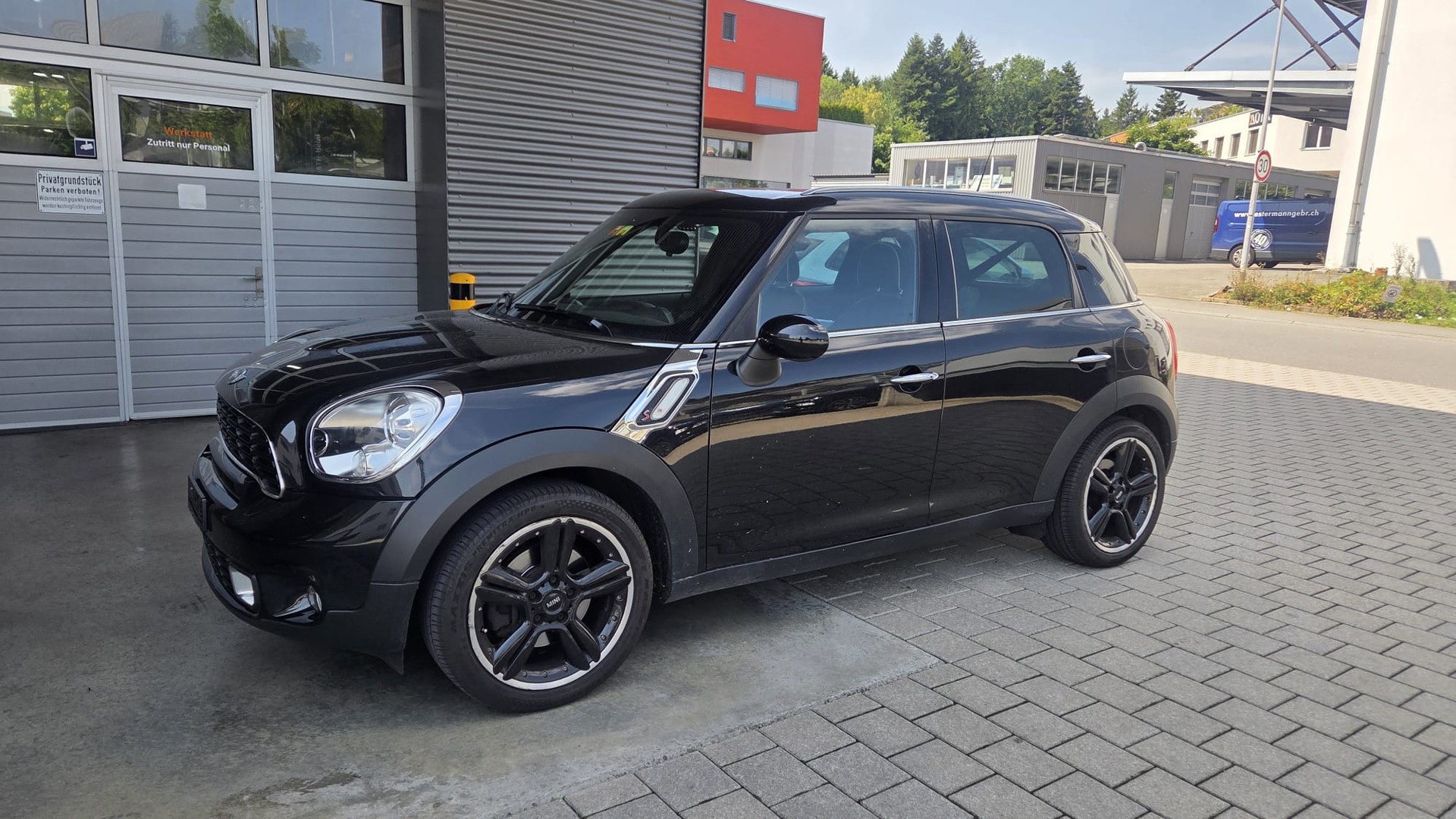 MINI Countryman Cooper S ALL4 Steptronic-showroom-element-1