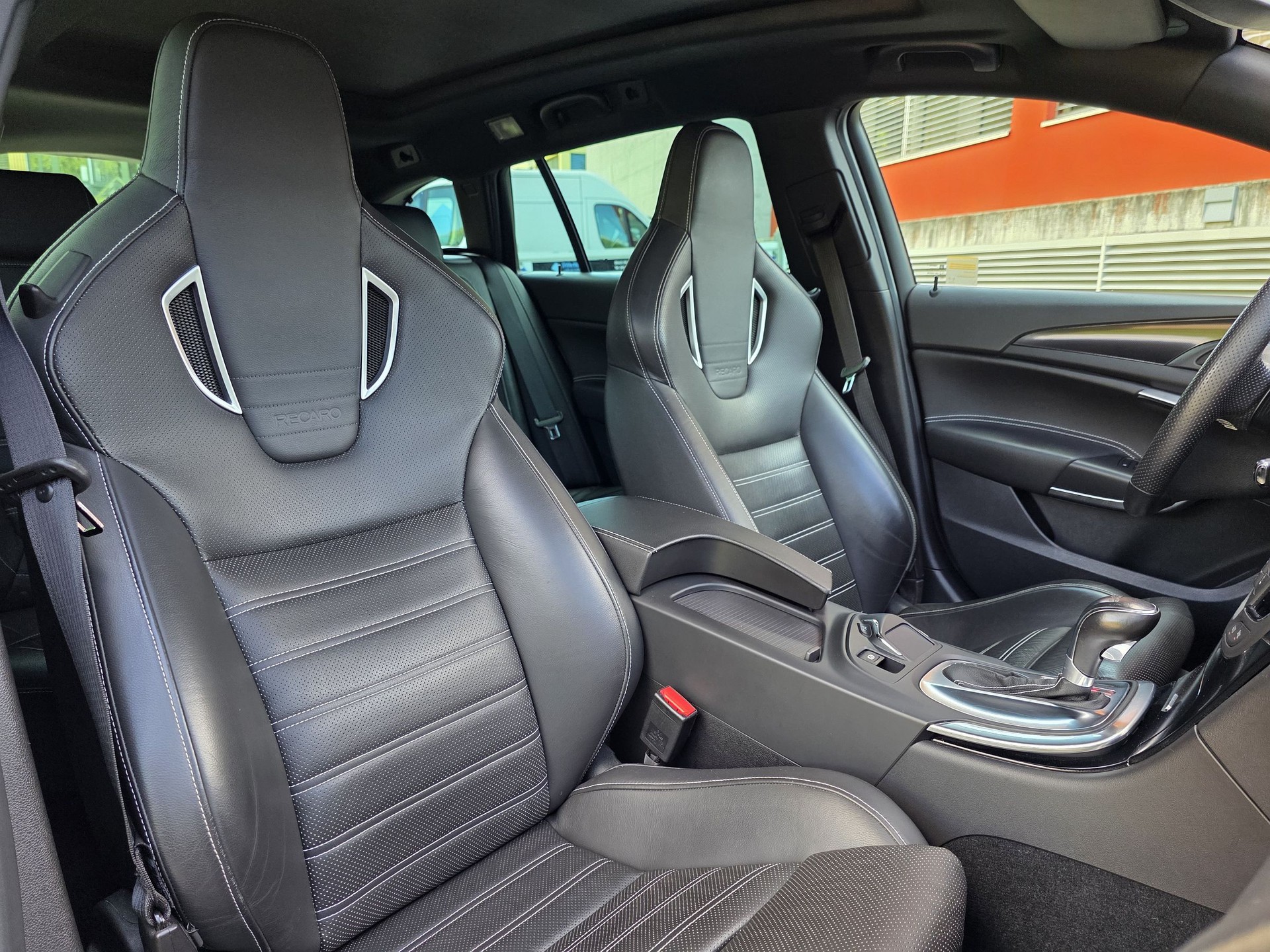 OPEL Insignia Sports Tourer 2.8 Turbo OPC 4WD Automatic-image-18