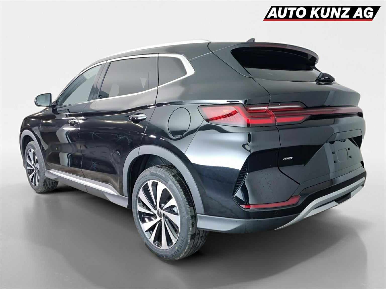 BYD Seal U DM-i Design AWD AHK-showroom-element-1