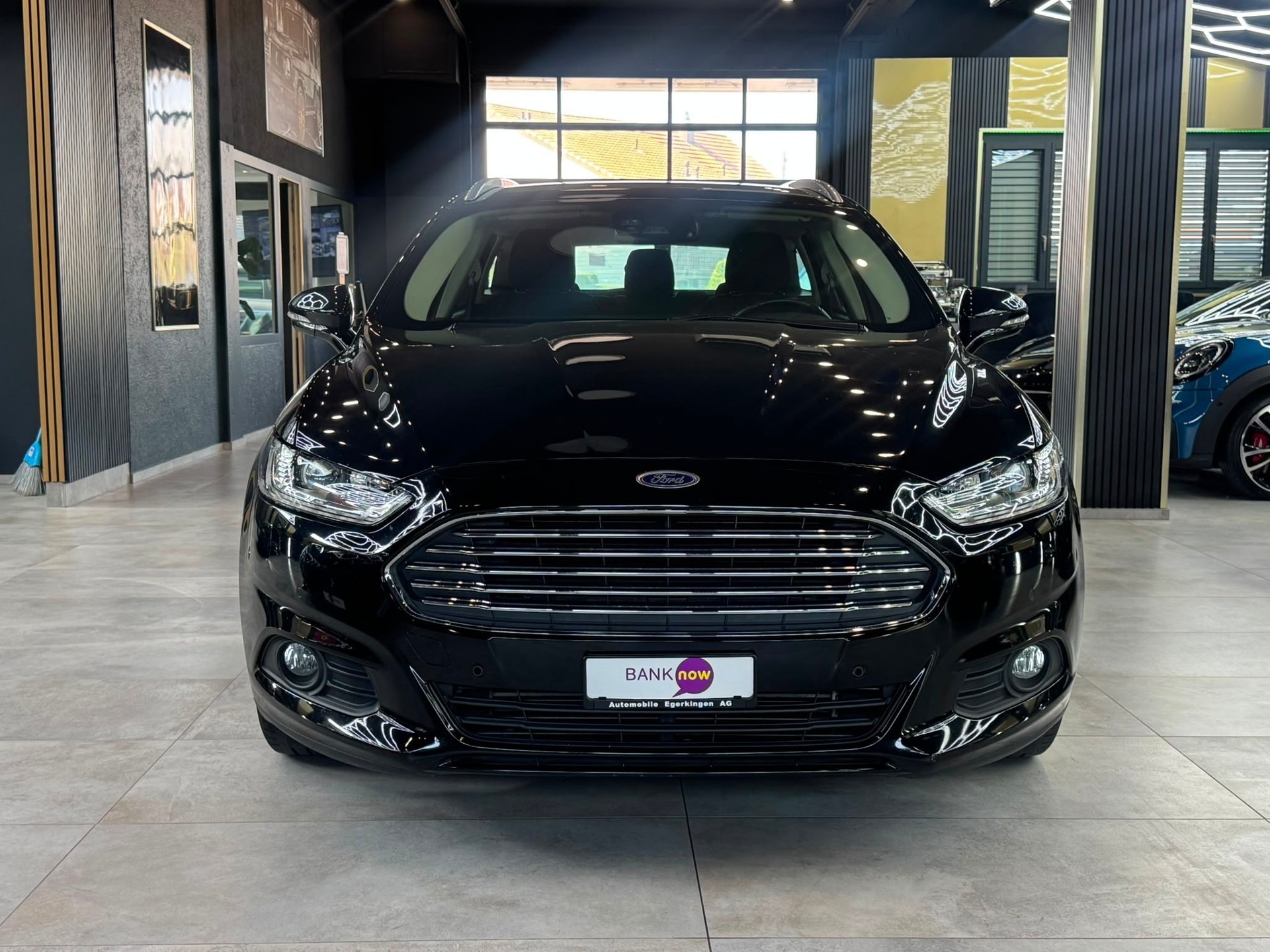 FORD Mondeo 2.0 TDCi Trend-showroom-element-1