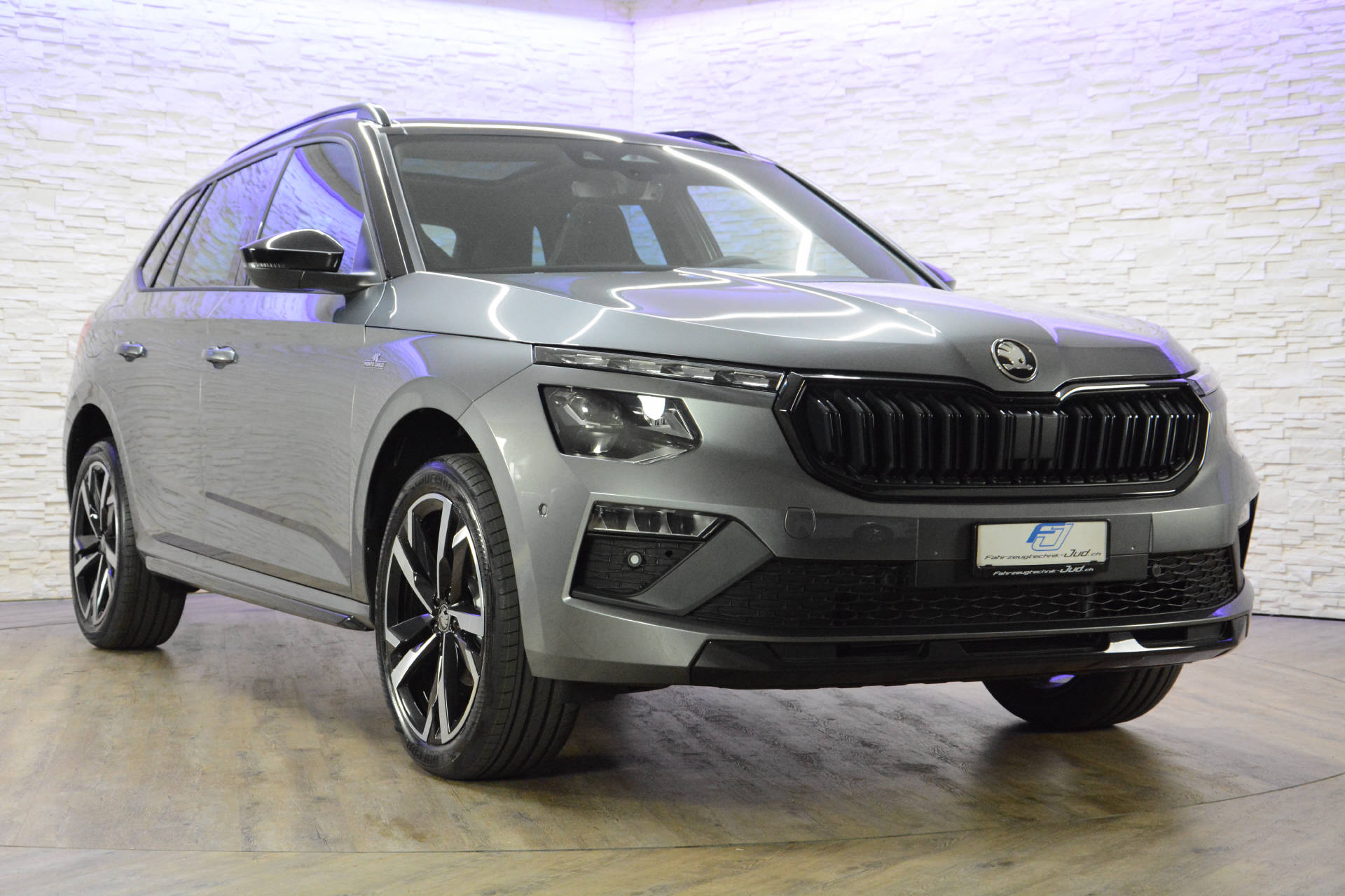 SKODA Kamiq 1.5 TSI Monte Carlo DSG-showroom-element-1