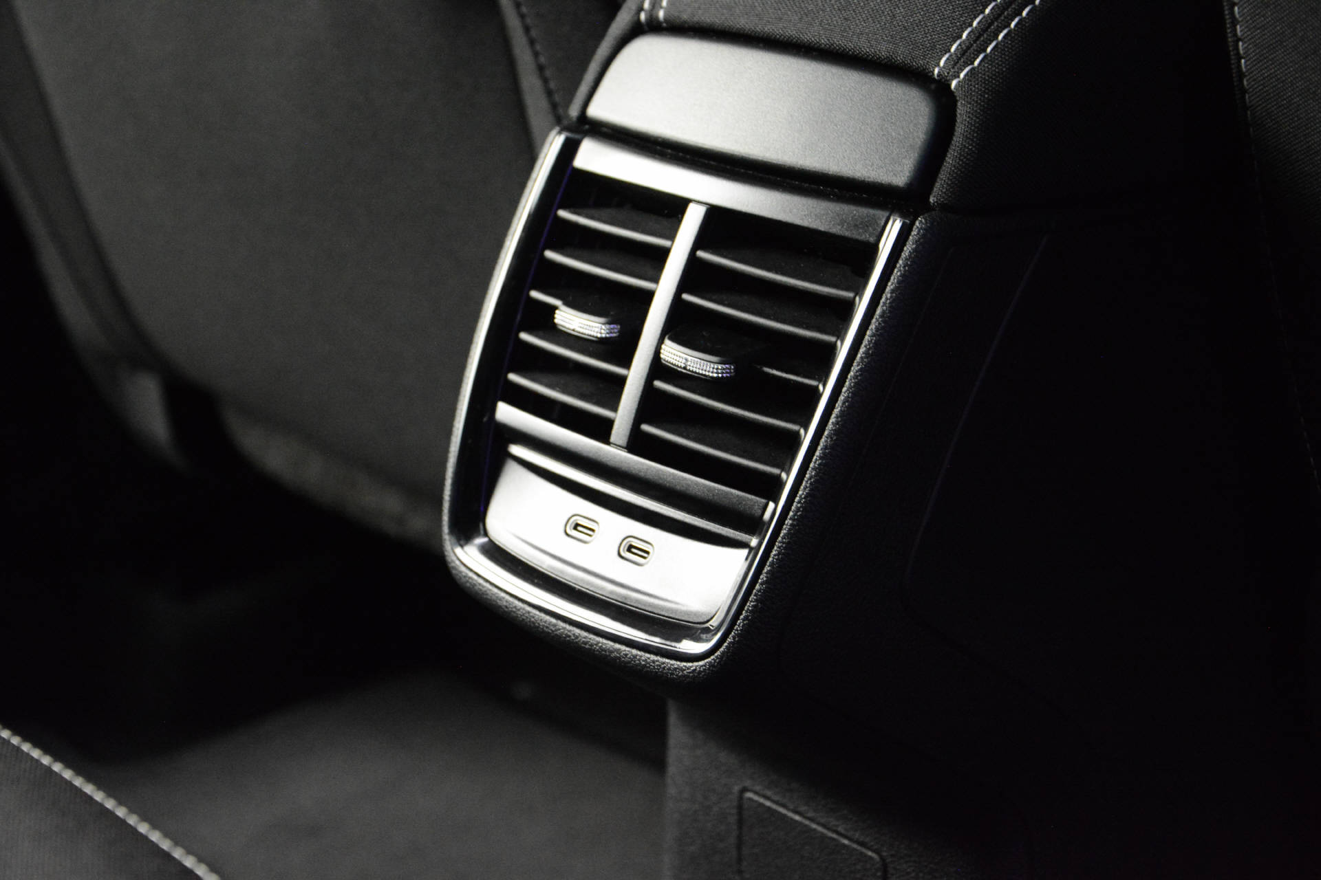 SKODA Kamiq 1.5 TSI Monte Carlo DSG-image-22