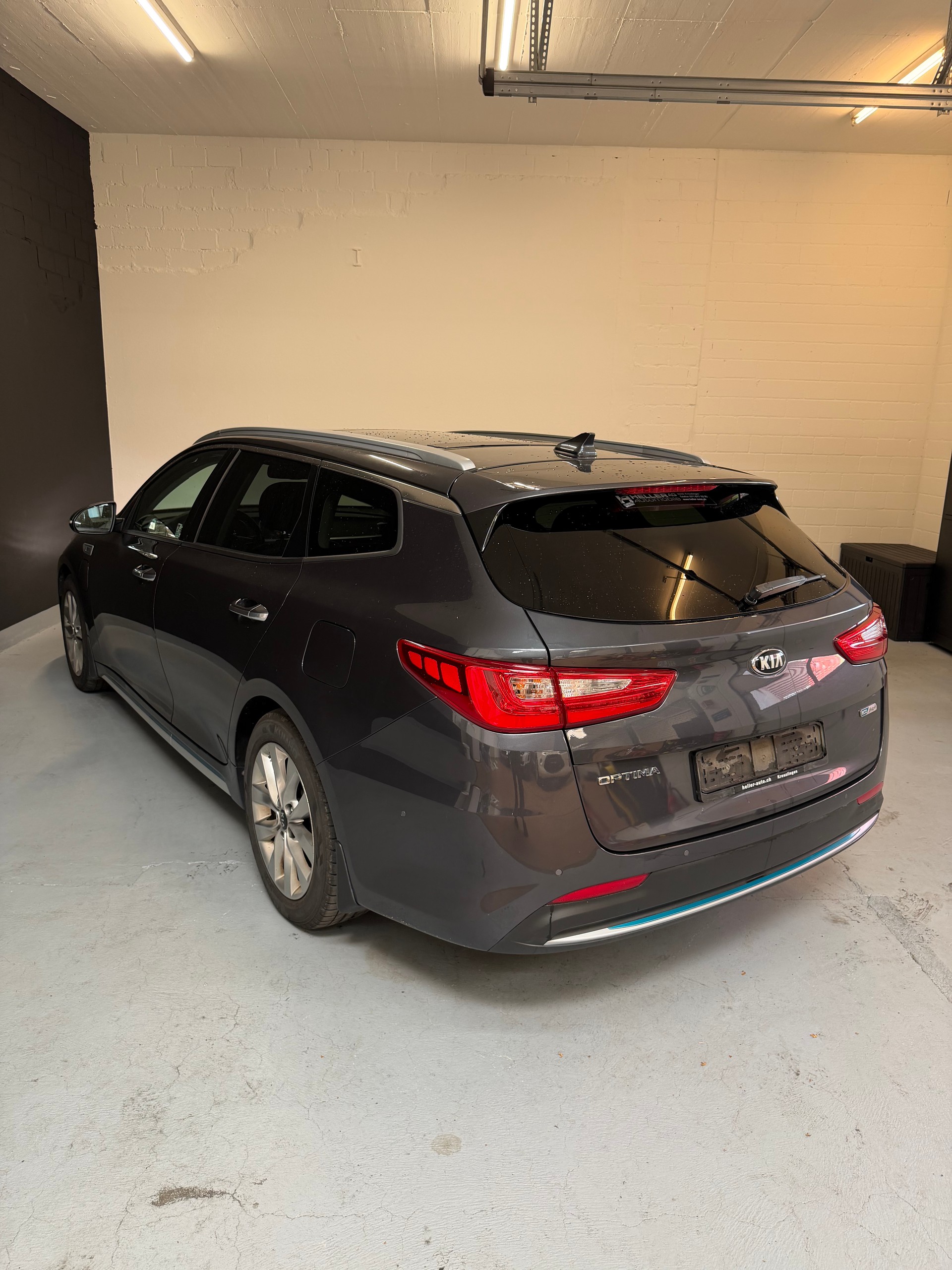 KIA Optima SW 2.0 T-GDI Plug-in Hybrid Automat-showroom-element-3