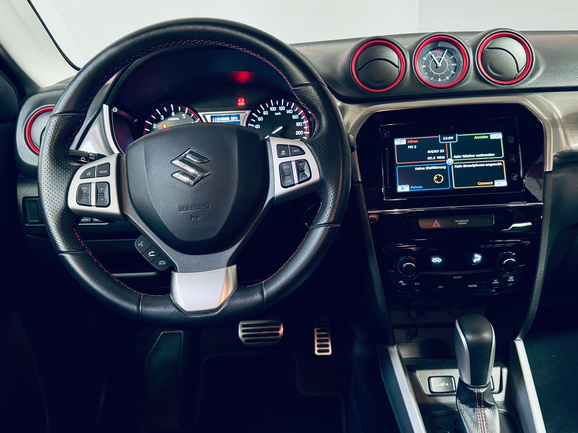 SUZUKI Vitara 1.4 Boosterjet Compact Top Automatic-image-14