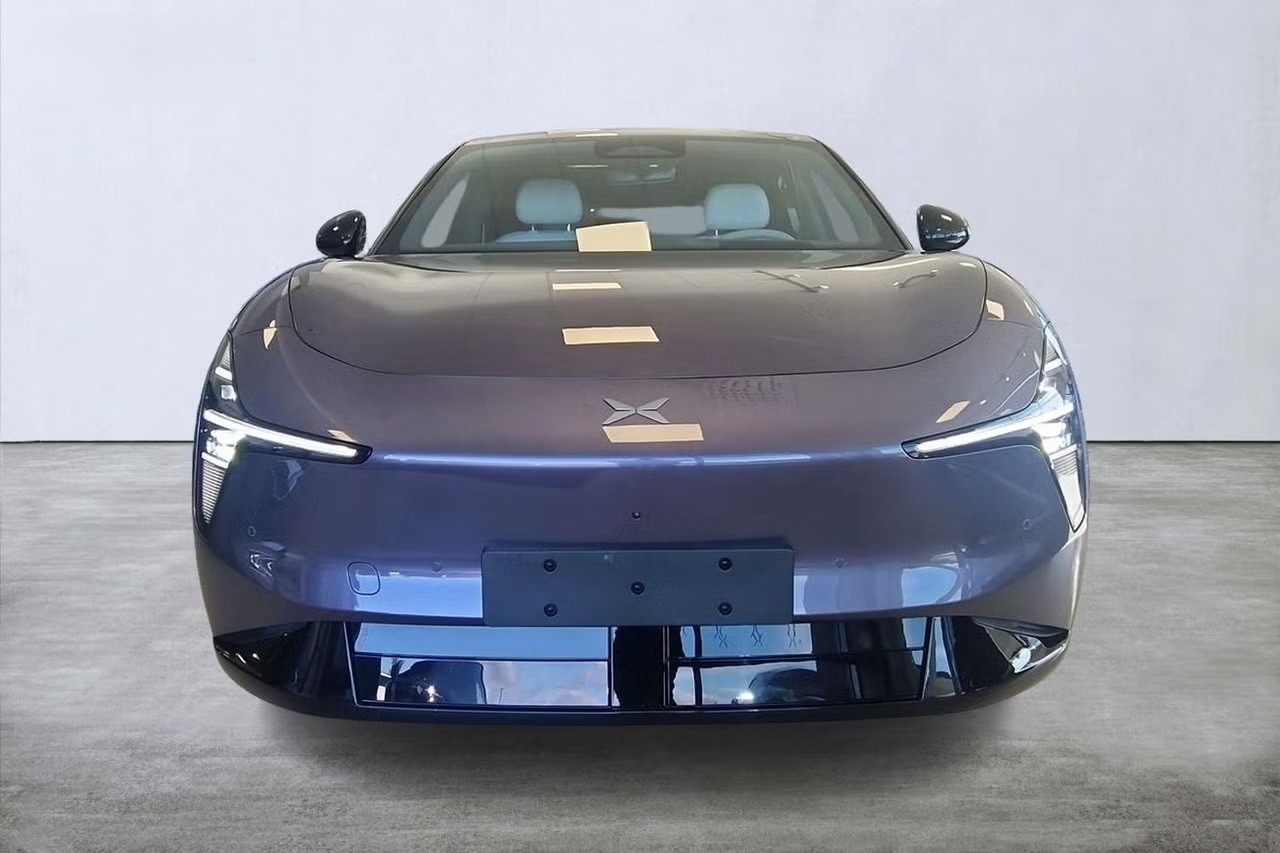 XPENG L03 71,2 kWh Performance Ultra AWD-showroom-element-1