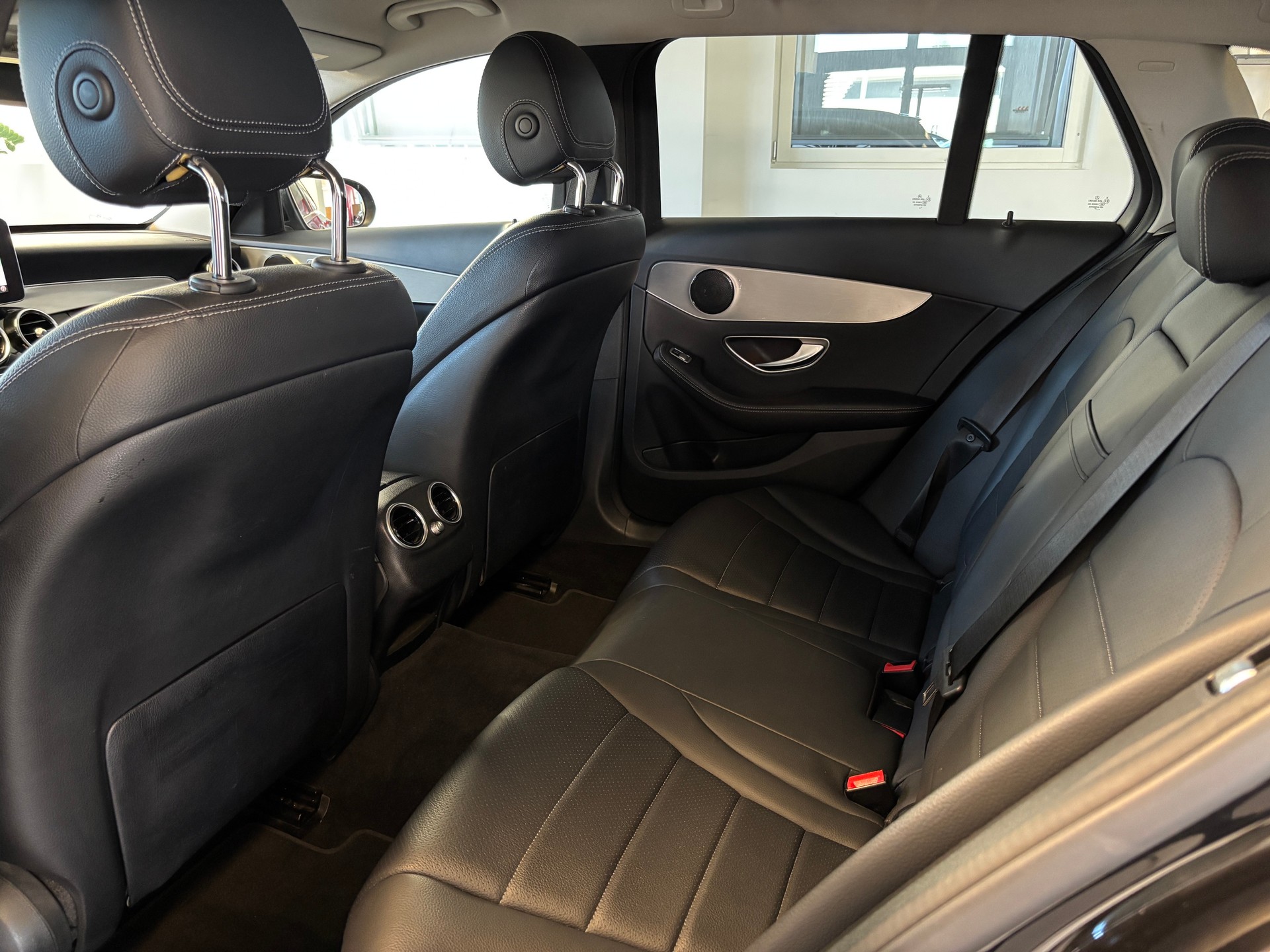 MERCEDES-BENZ C 250 d Swiss Star Avantgarde 4Matic 9G-Tronic-image-11