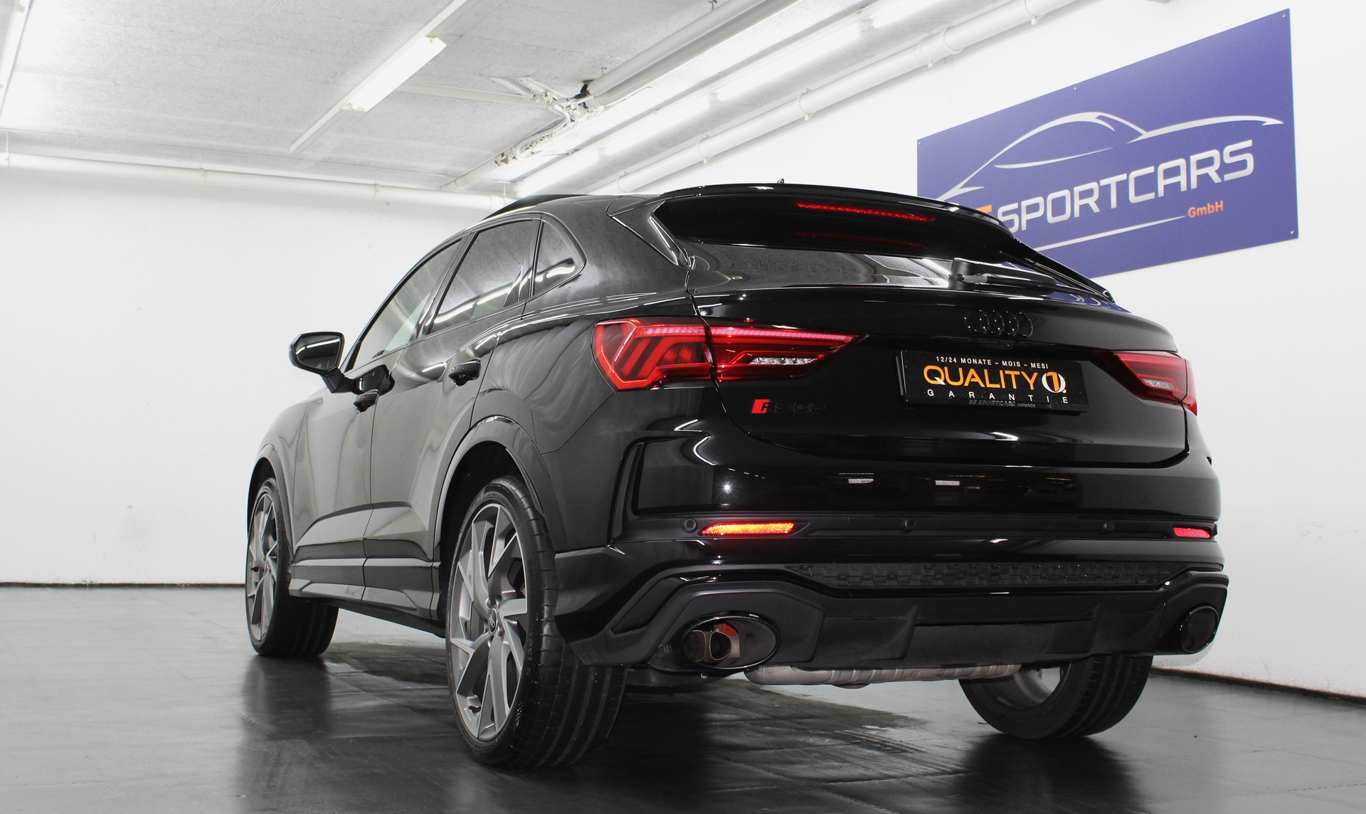 AUDI RS Q3 Sportback quattro S tronic RS-Designpaket rot / CH-Fahrzeug-image-4