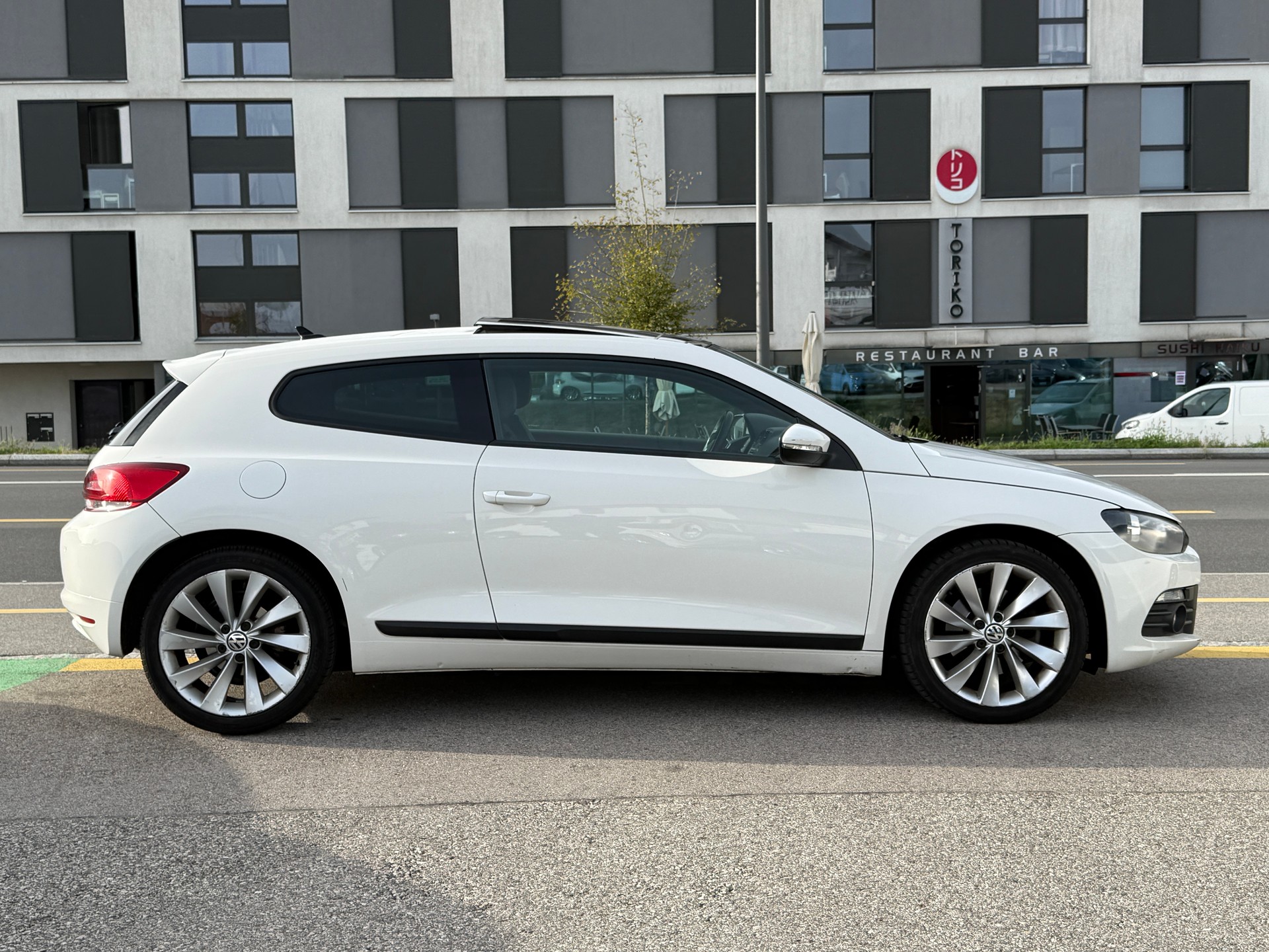 VW Scirocco 1.4 TSI Team - Navigation - Toit Panoramique - Tampomat - PDC Capteur Park -Expertisé : 10.09.2025-image-7