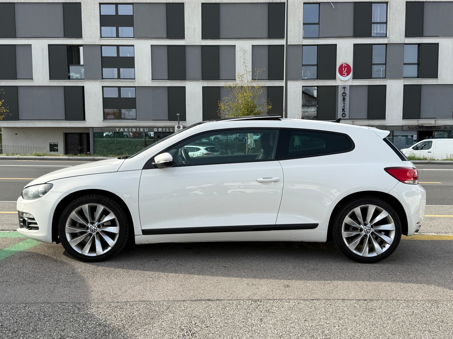 VW Scirocco 1.4 TSI Team - Navigation - Toit Panoramique - Tampomat - PDC Capteur Park -Expertisé : 10.09.2025-image-6