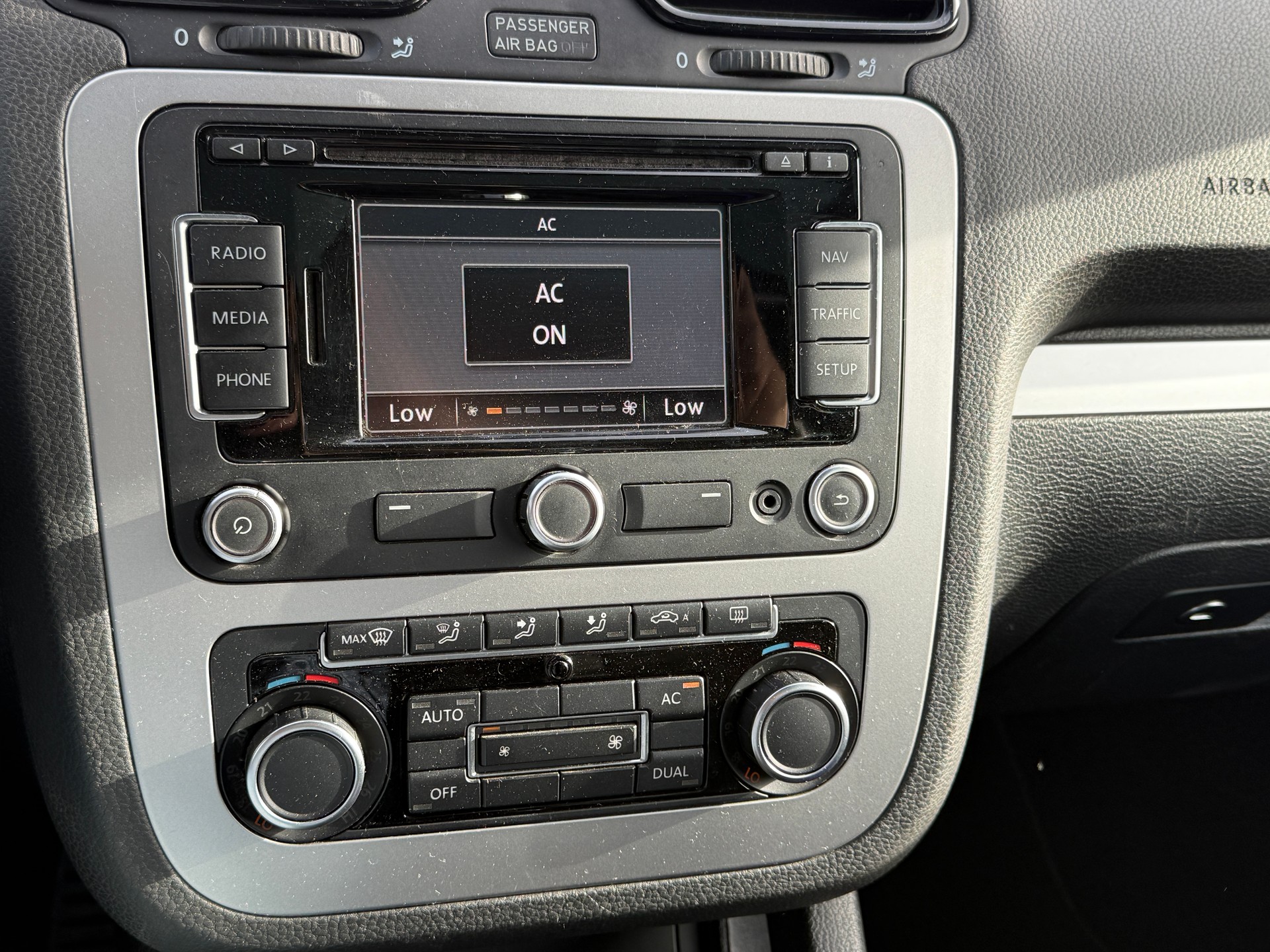 VW Scirocco 1.4 TSI Team - Navigation - Toit Panoramique - Tampomat - PDC Capteur Park -Expertisé : 10.09.2025-image-22