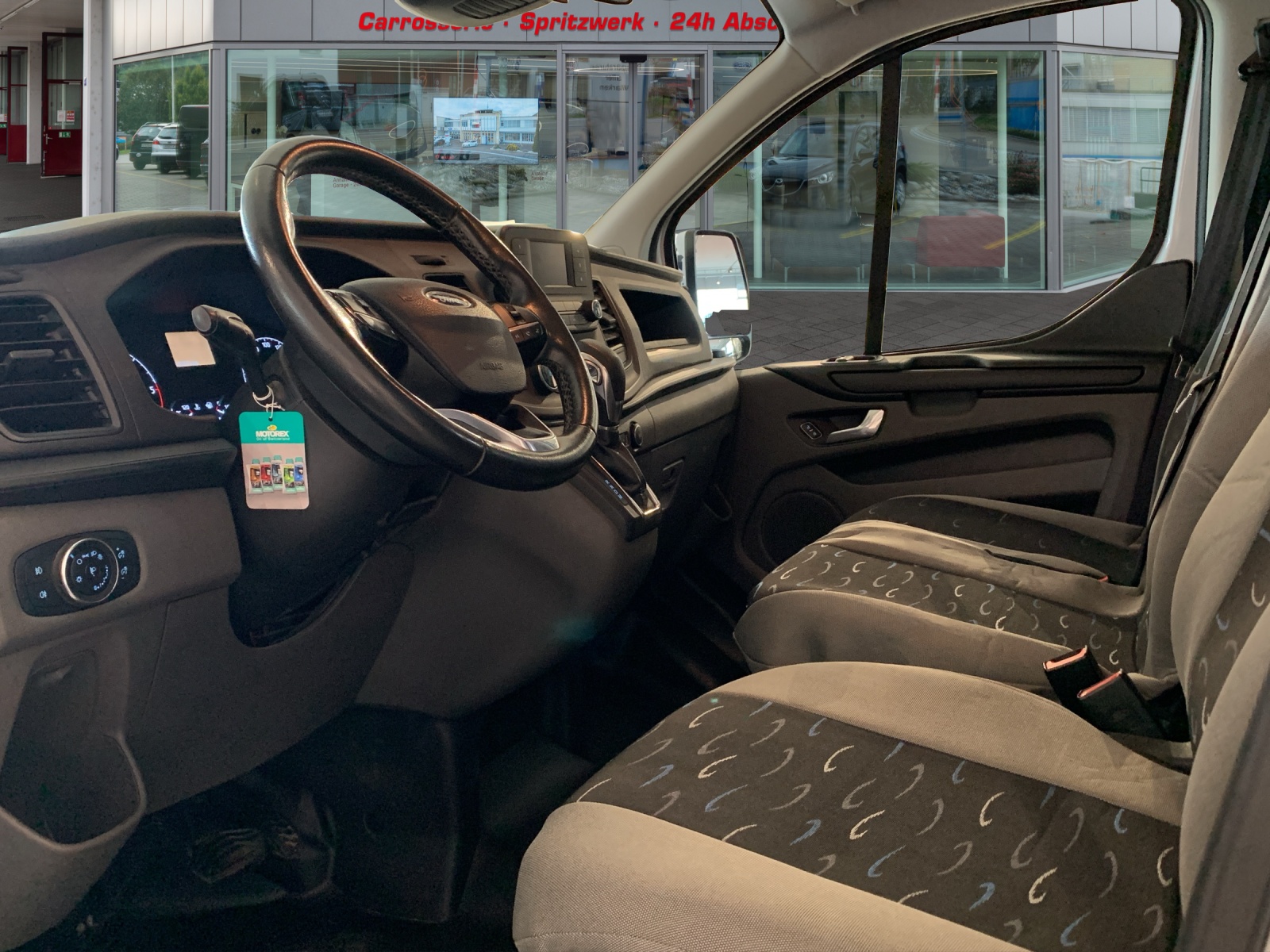 FORD Transit C Van 300 L1 2.0 TDCi 130 Trend-image-6